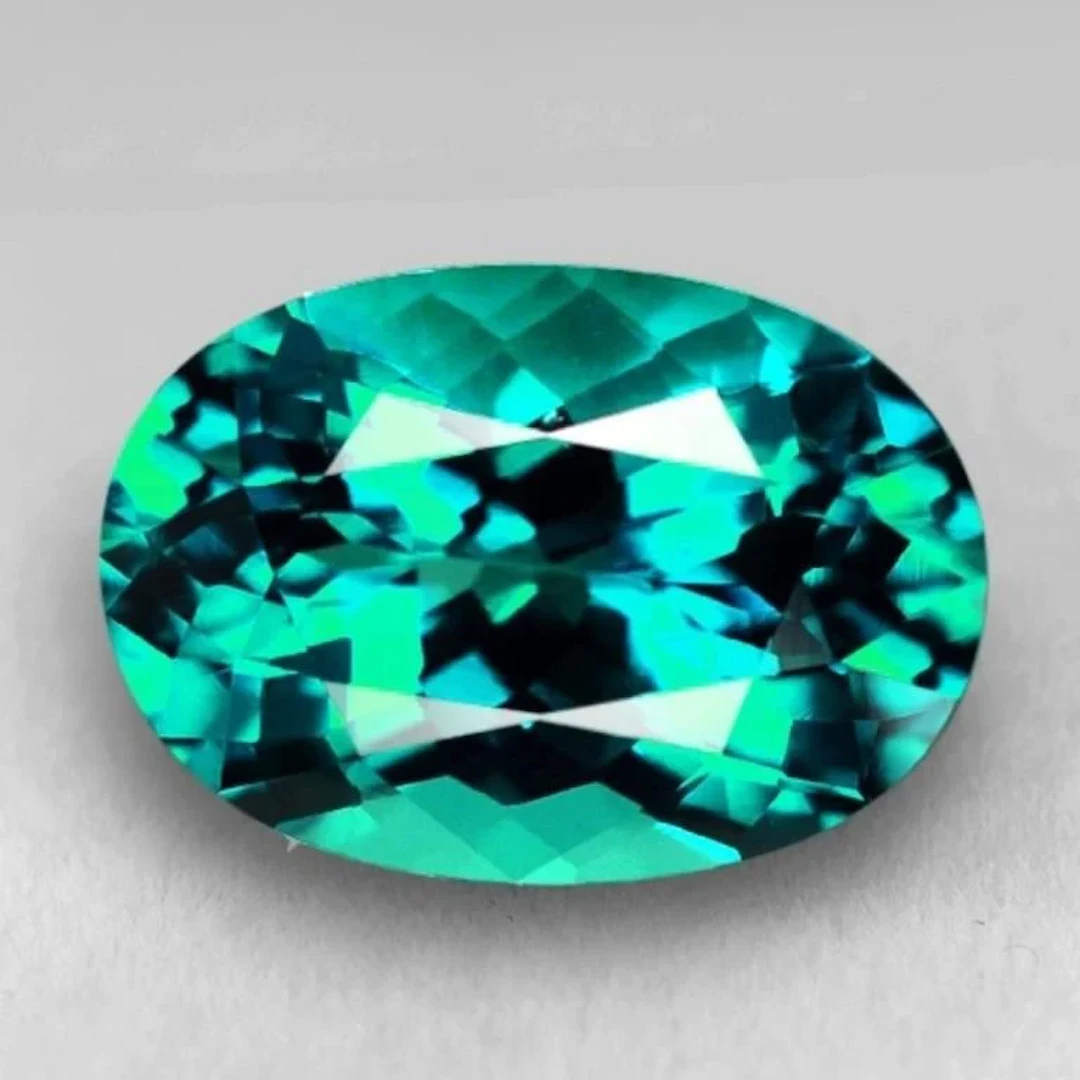 Natural Emerald Bluish/Green Apatite {VVS}
