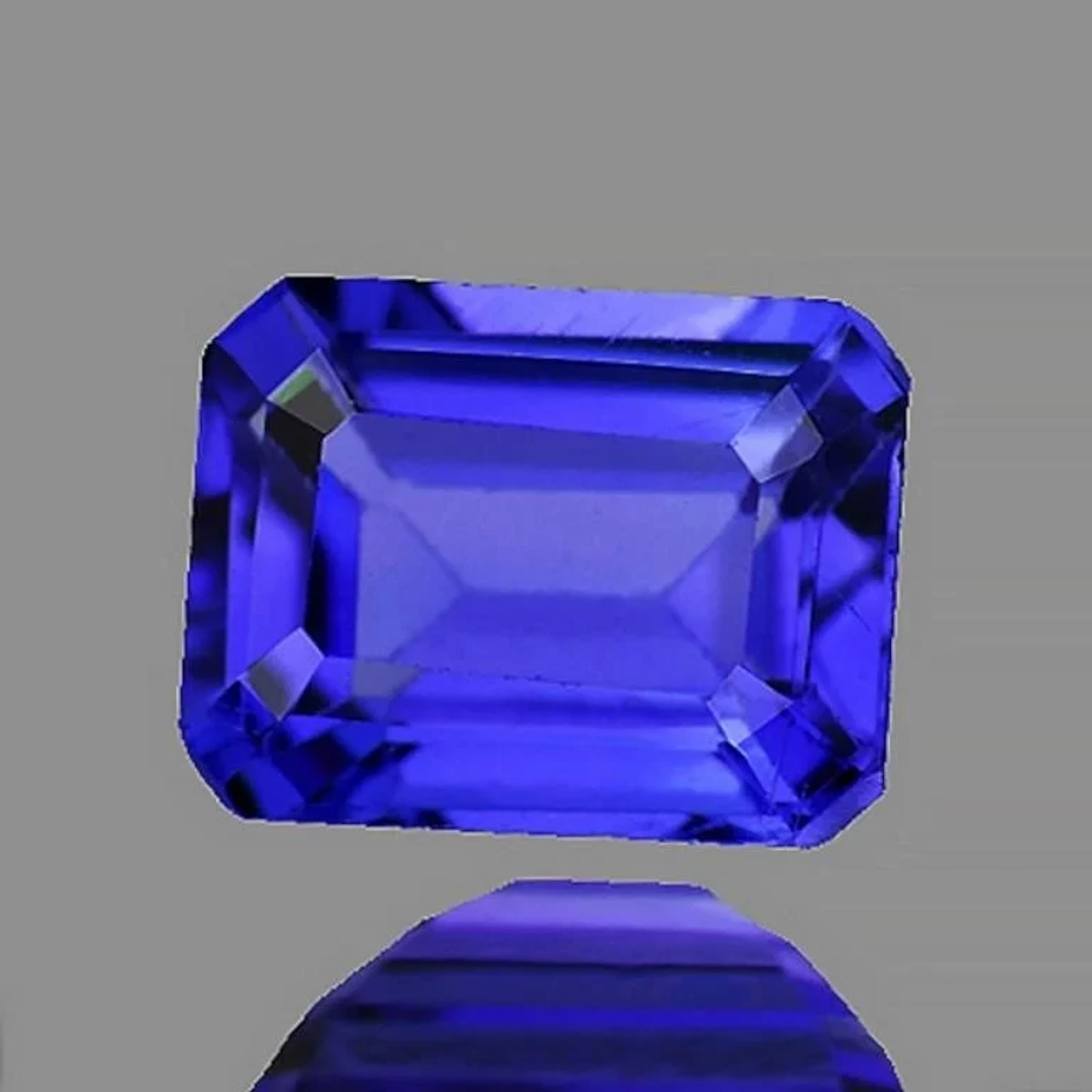 Natural Purple Blue Tanzanite [Flawless-VVS]