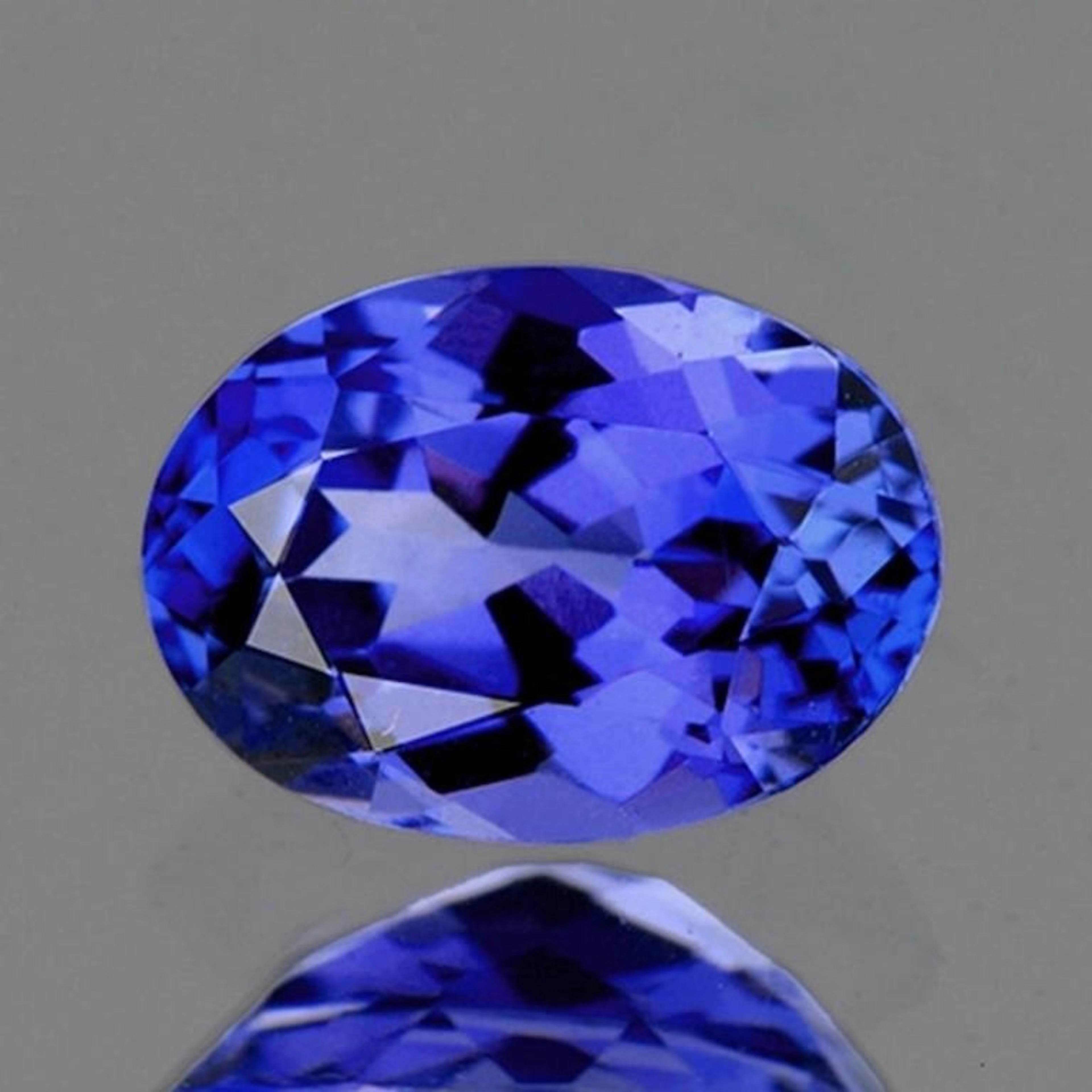 Natural Purple Blue Tanzanite 2.43 Cts [VVS]