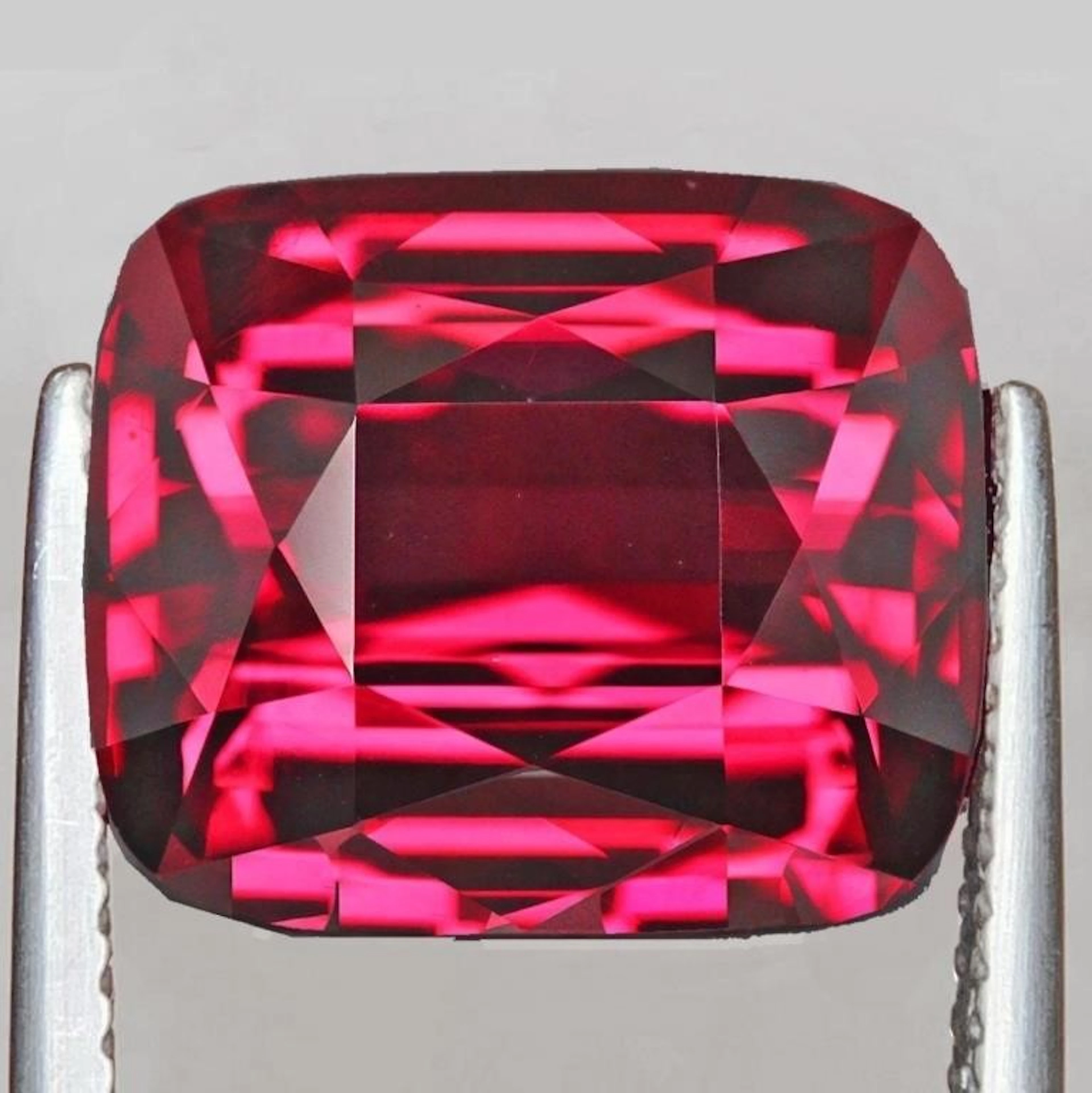 Natural Raspberry Pink Rhodolite Garnet {Flawless-