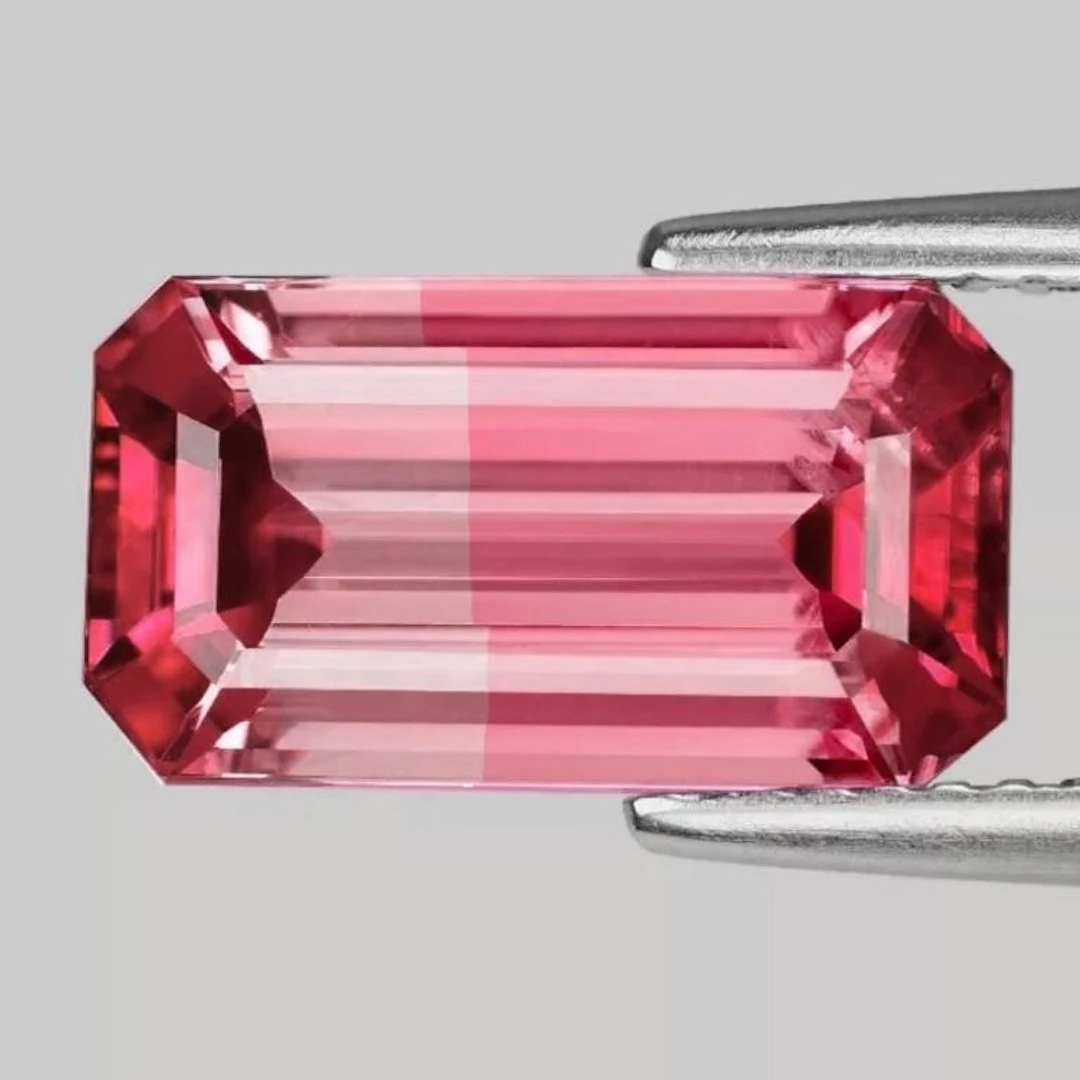 Natural Bi Color Pink Tourmaline { Flawless-VVS }