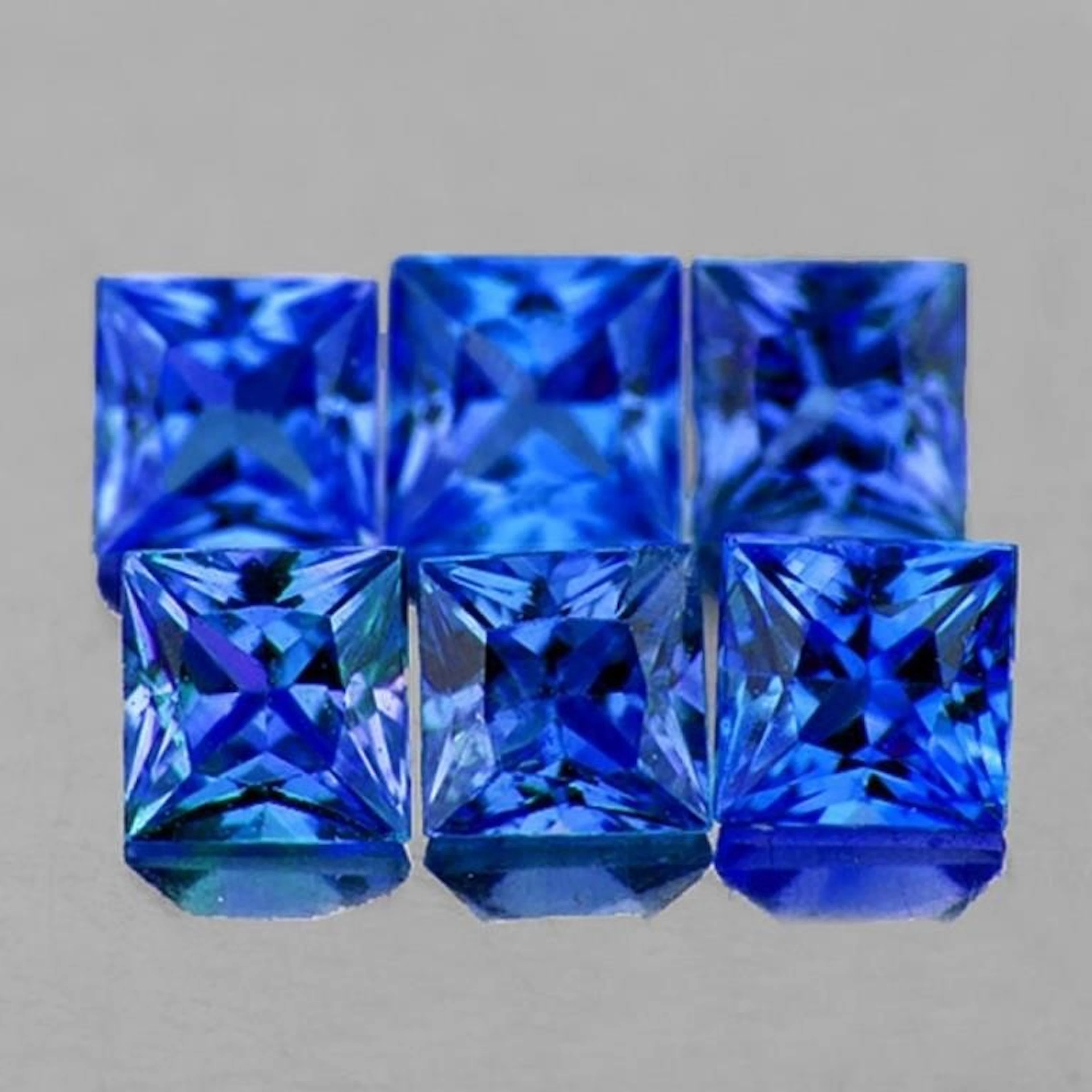 Natural Princess Ceylon Blue Sapphire [Flawless-VV