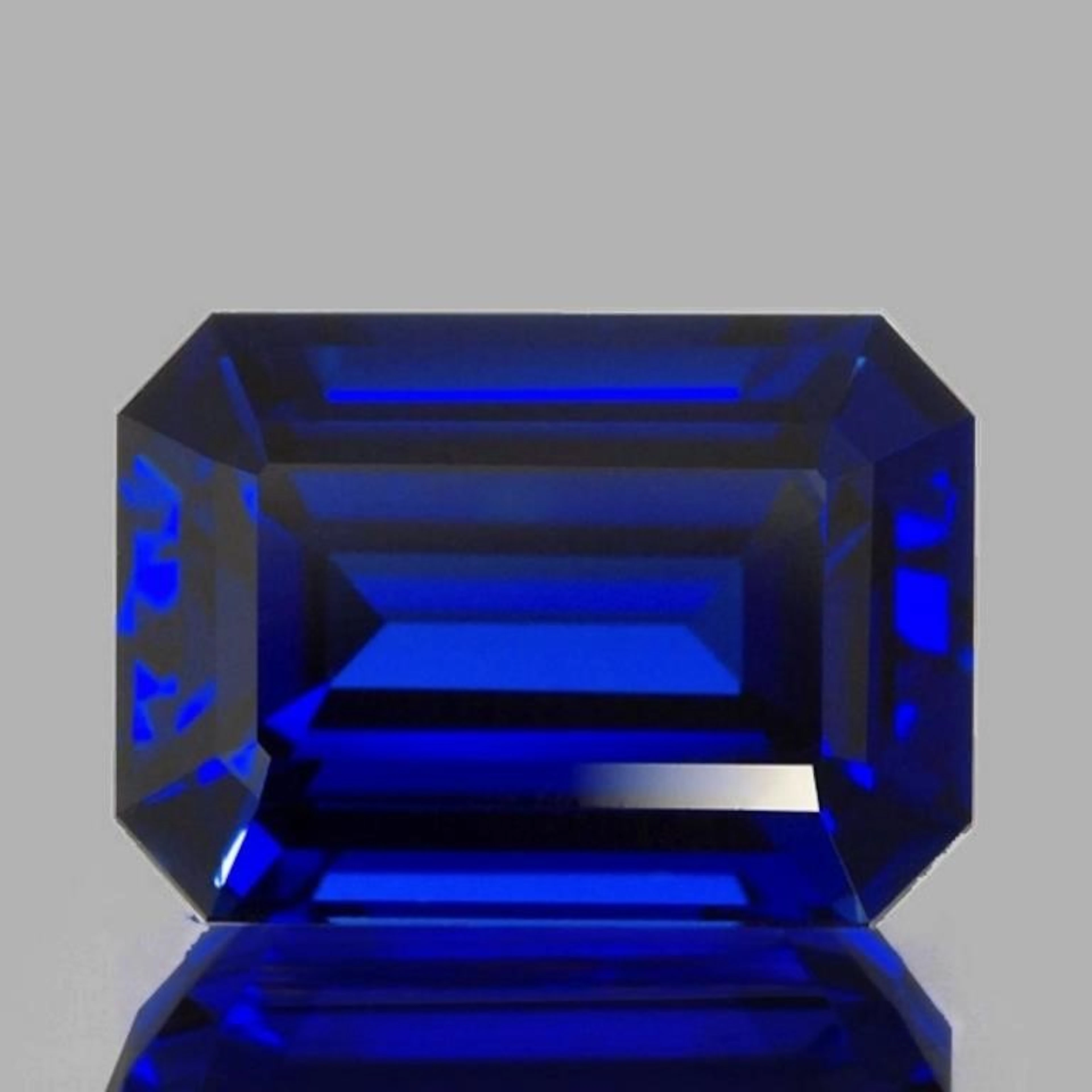 Natural Royal Blue Sapphire [Flawless-VVS]