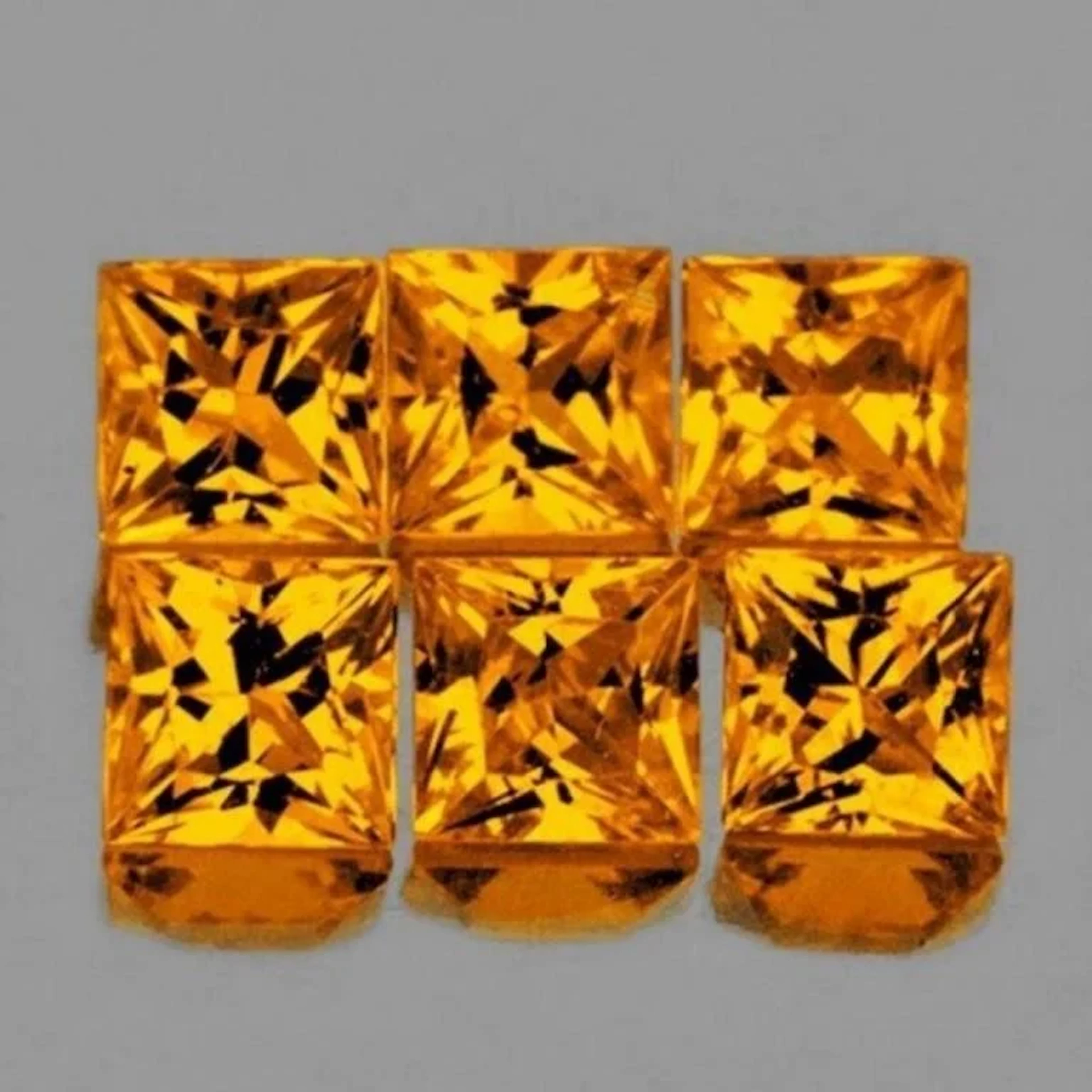 Natural Golden Yellow Sapphire [Flawless-VVS]