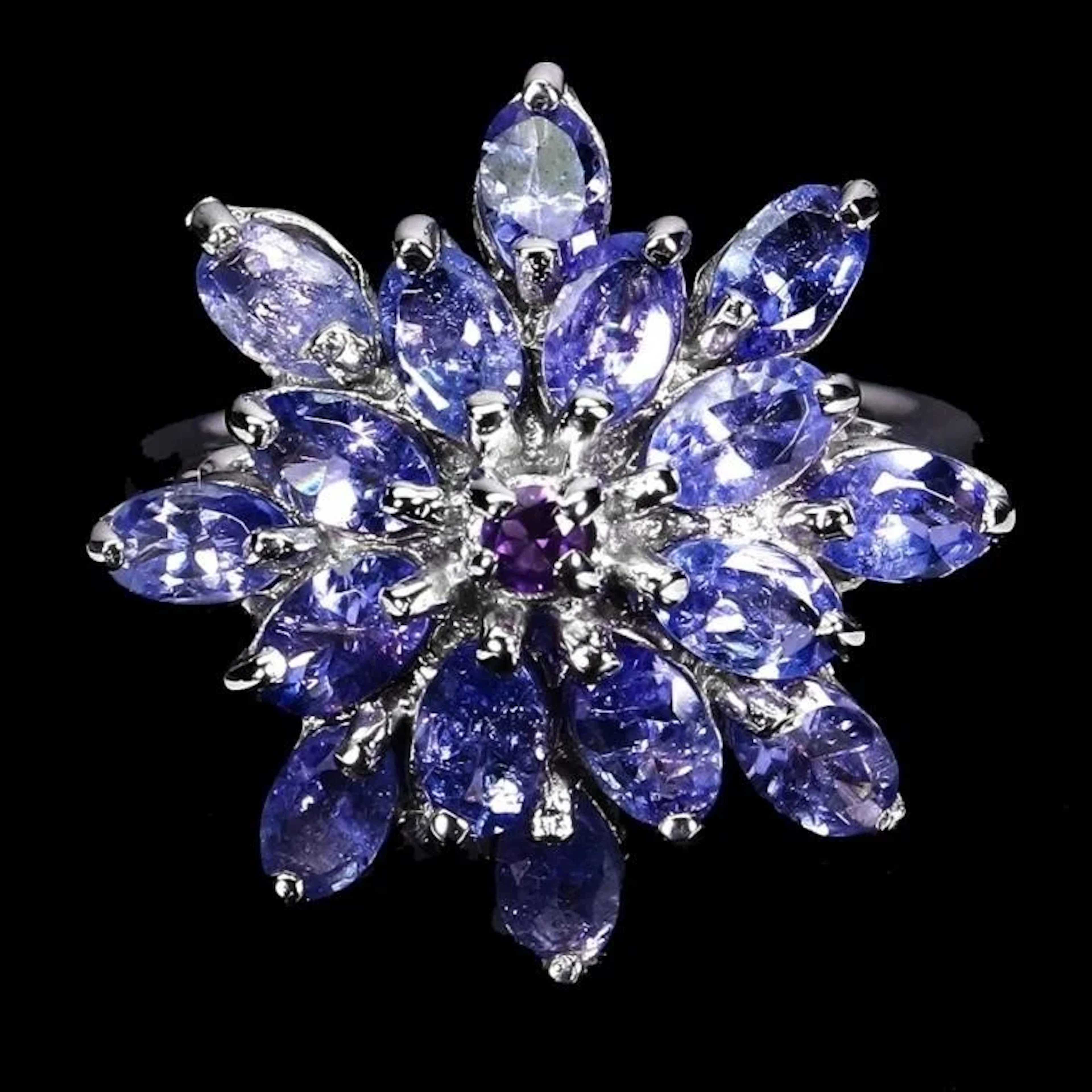 Natural Oval Tanzanite & Amethyst Ring