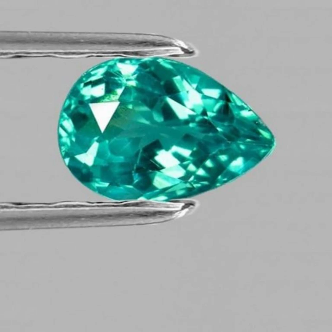 Natural Paraiba Blue Green Apatite [VVS]