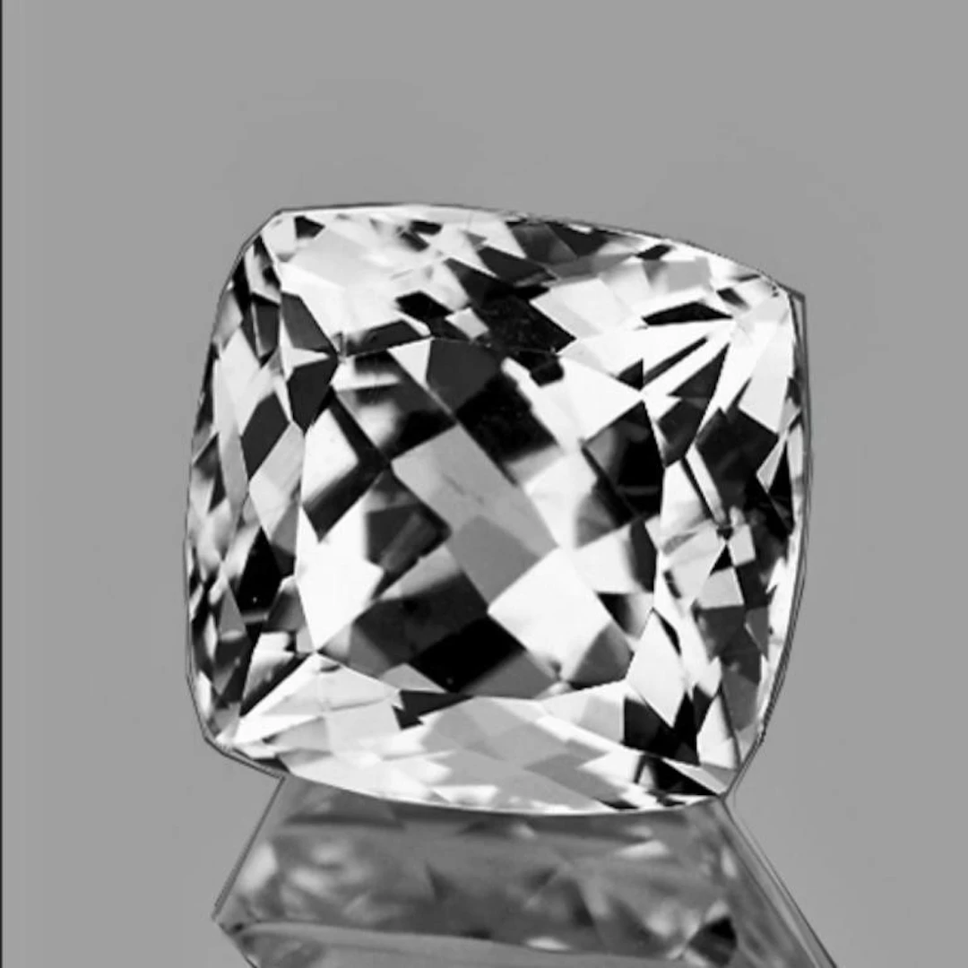 Natural Cushion White Topaz 10.00 MM - {Flawless-V
