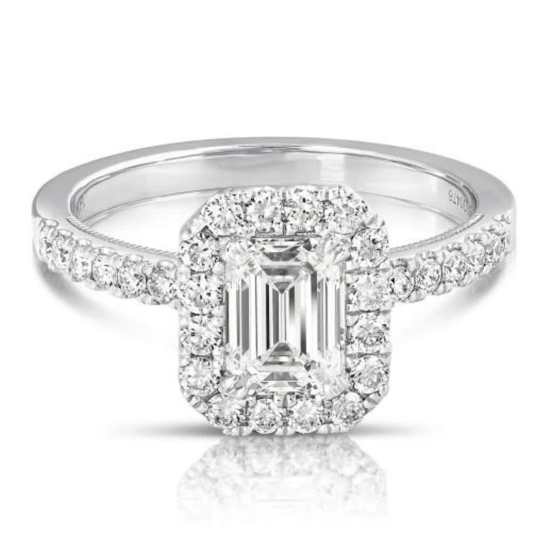 Gold & White Diamond 4.55 Cts Ring - E/VVS
