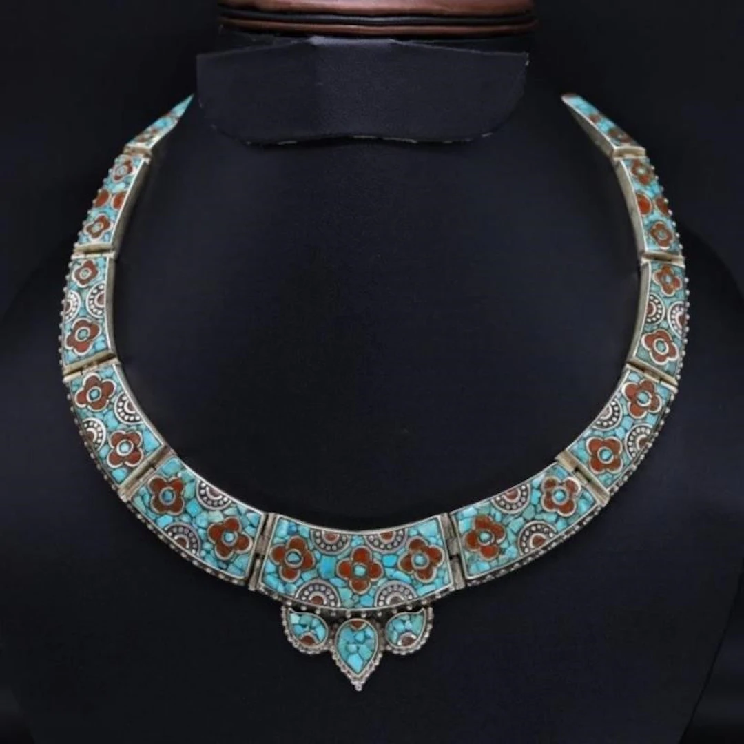 Tibet Natural Stone Tribal Queen Royal Necklace