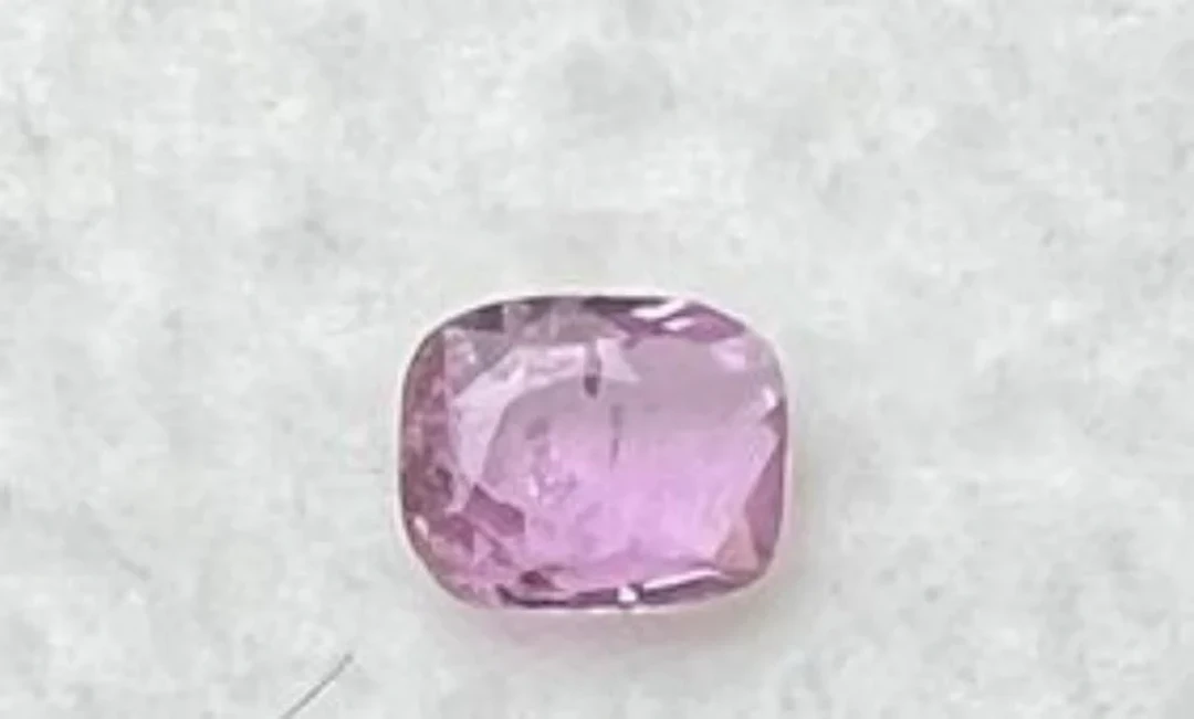 Natural Pink Ceylon Sapphire...1.985 Cts
