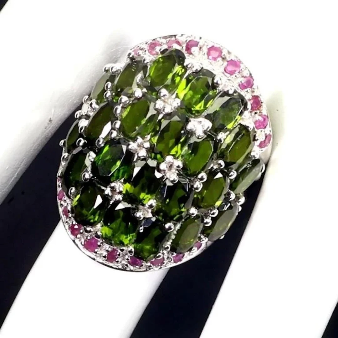 Natural Oval Chrome Diopside & Ruby Ring