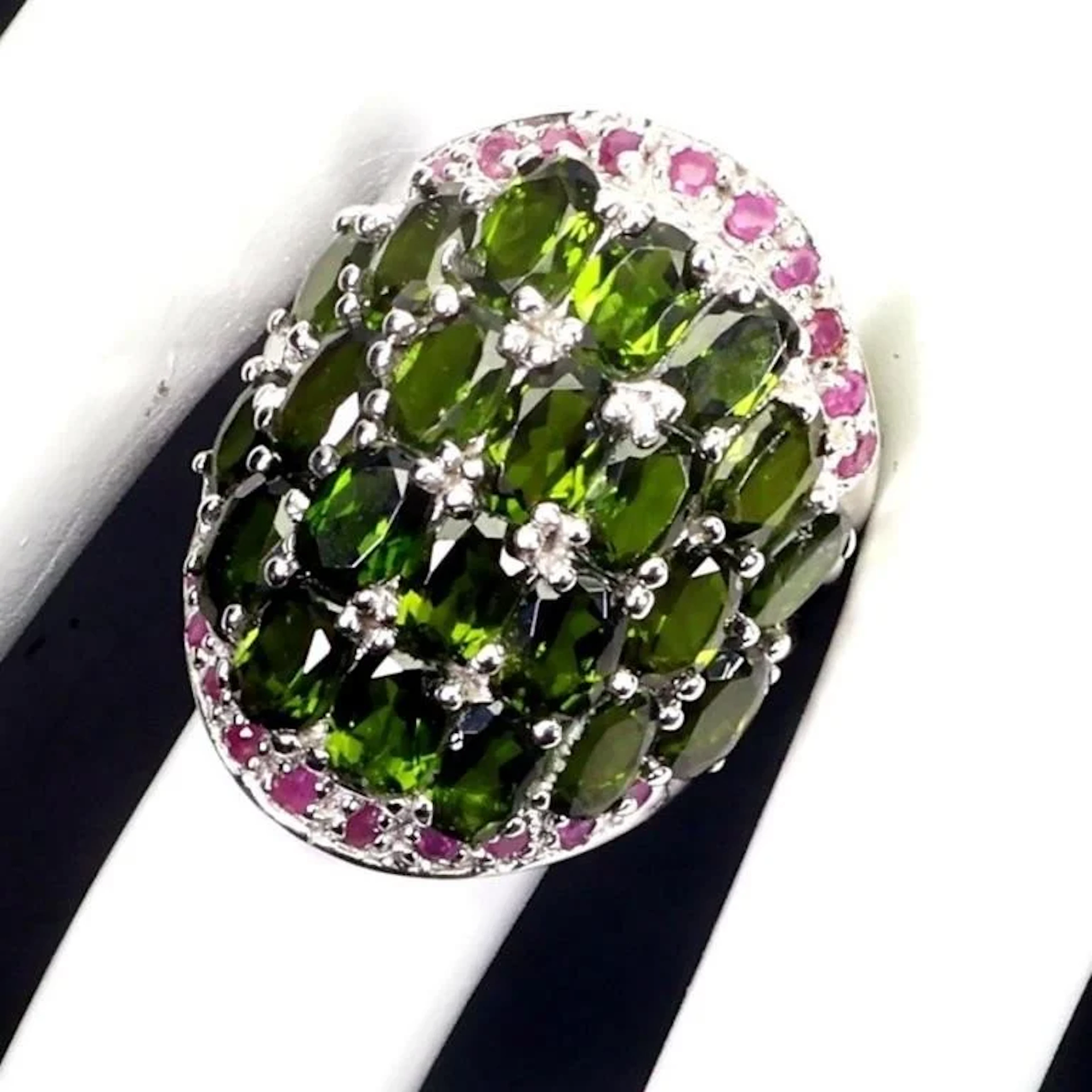 Natural Oval Chrome Diopside & Ruby Ring