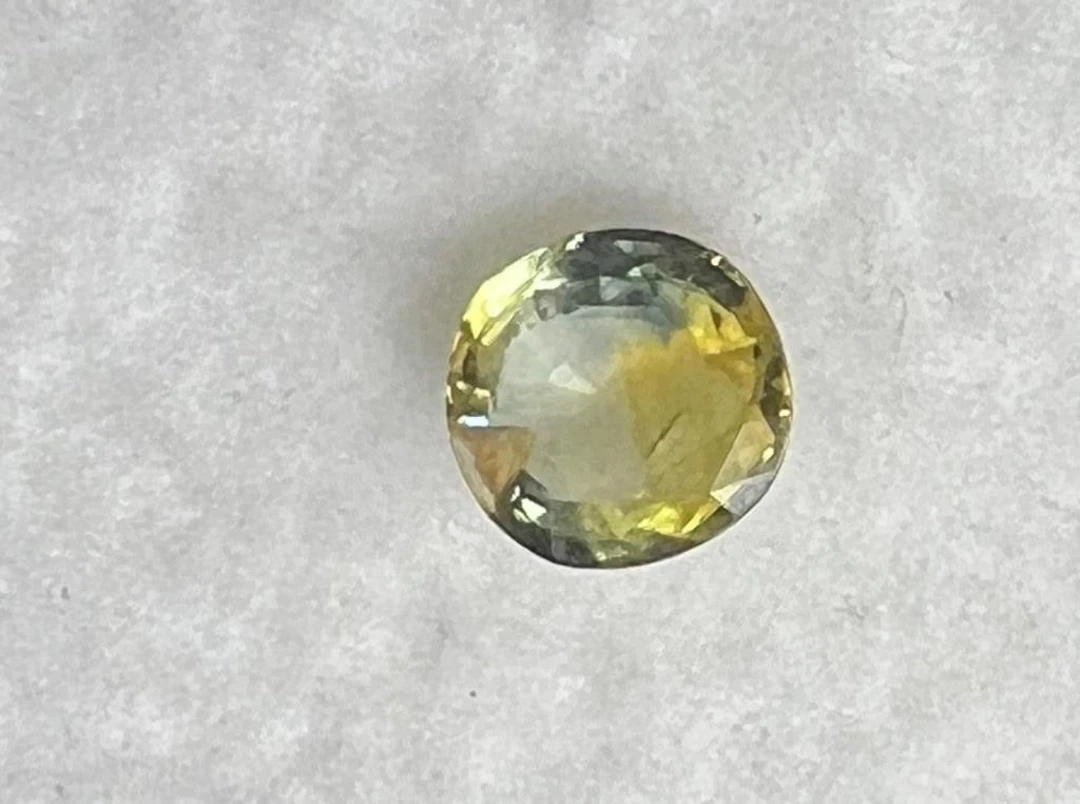 Natural Rare Bicolor Sapphire 2.470 Cts