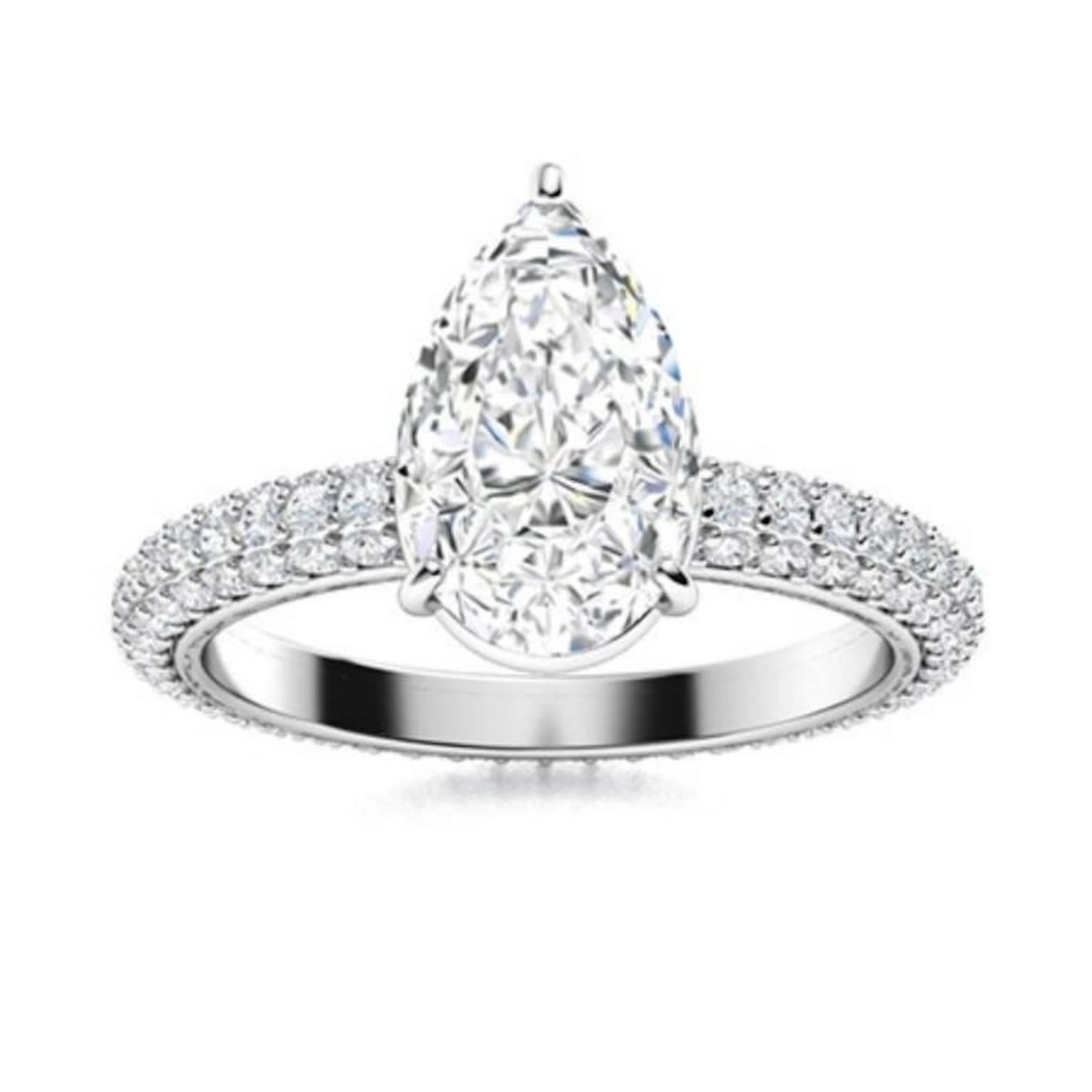 Gold & Brilliant White Diamond 5 Cts Ring - E/VVS