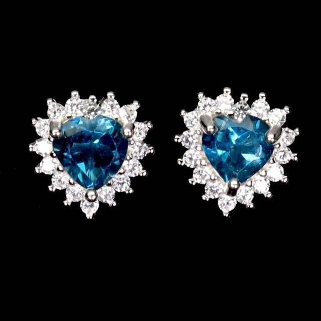 Natural Heart London Blue Topaz Earstuds