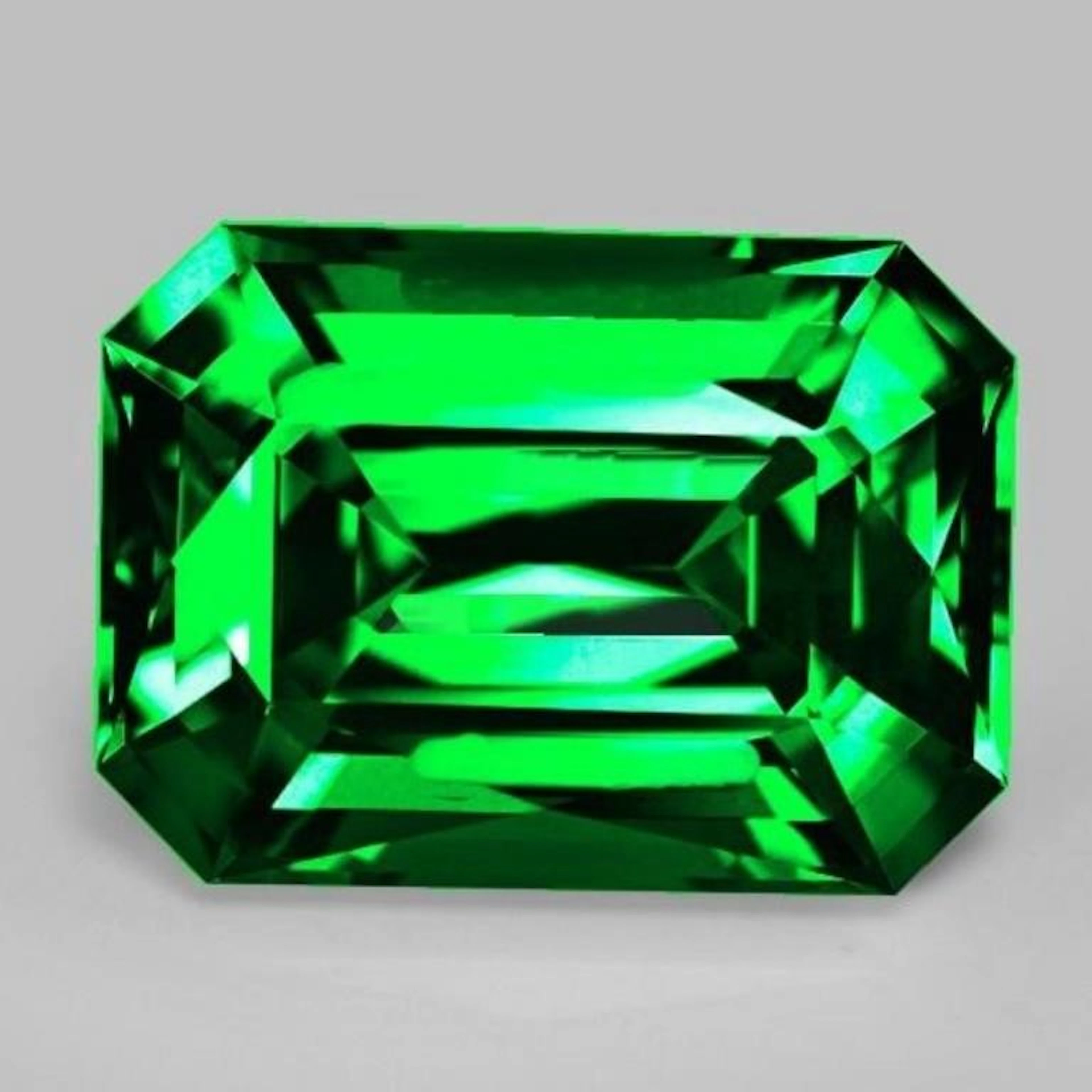 Natural Green Tsavorite Garnet { VVS}