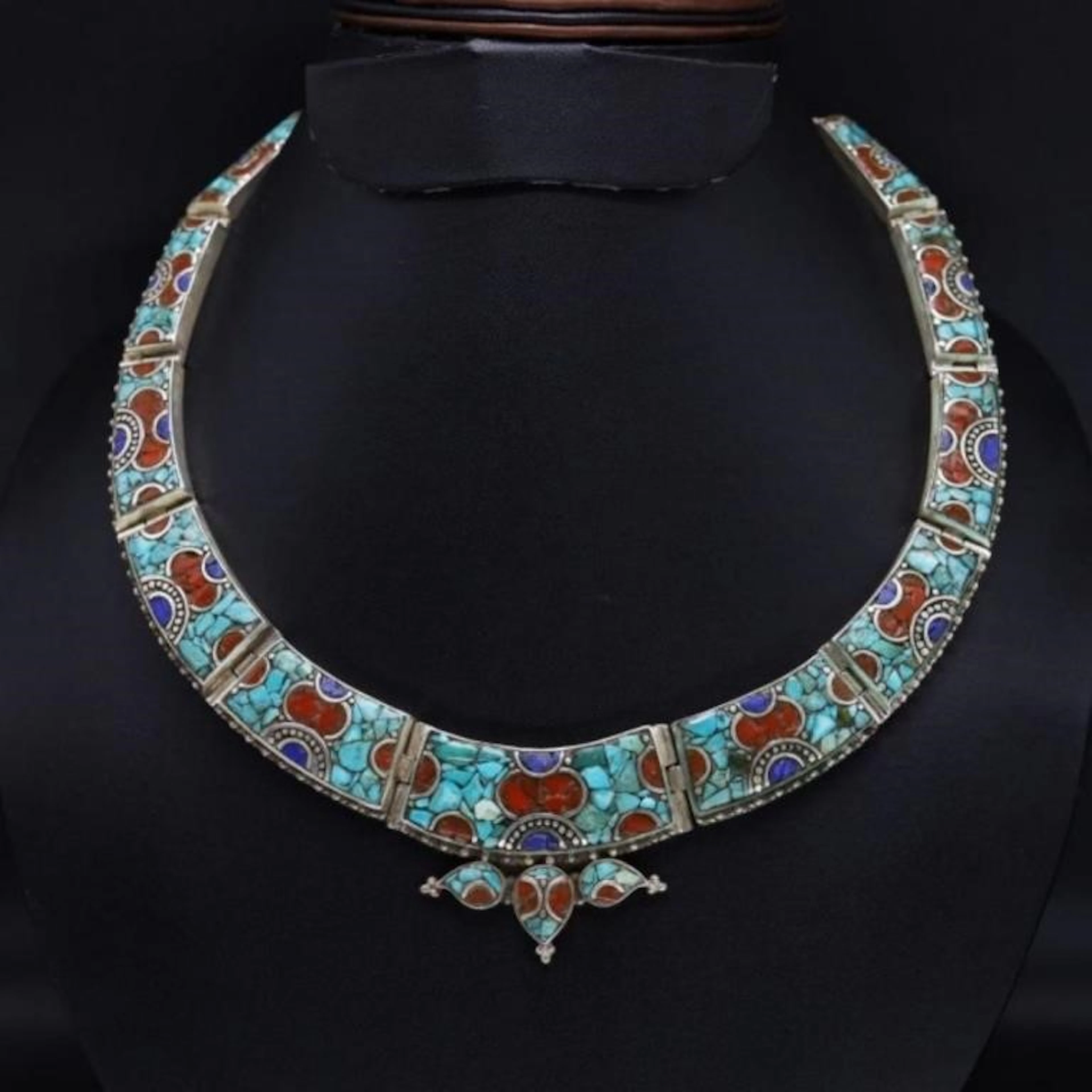 Tibet Natural Stone Tribal Queen Royal Necklace