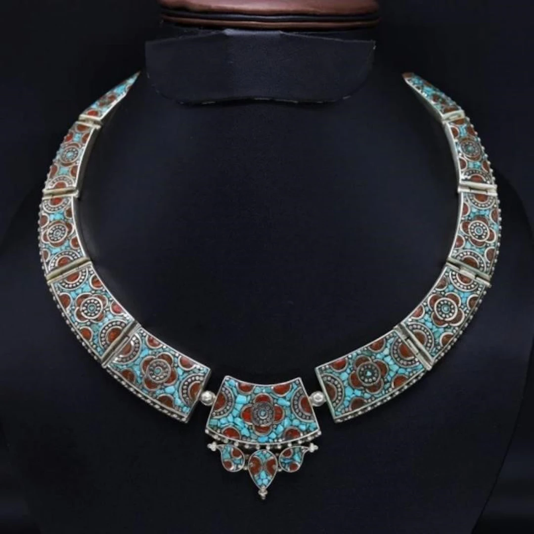 Tibet Natural Stone Tribal Queen Royal Necklace