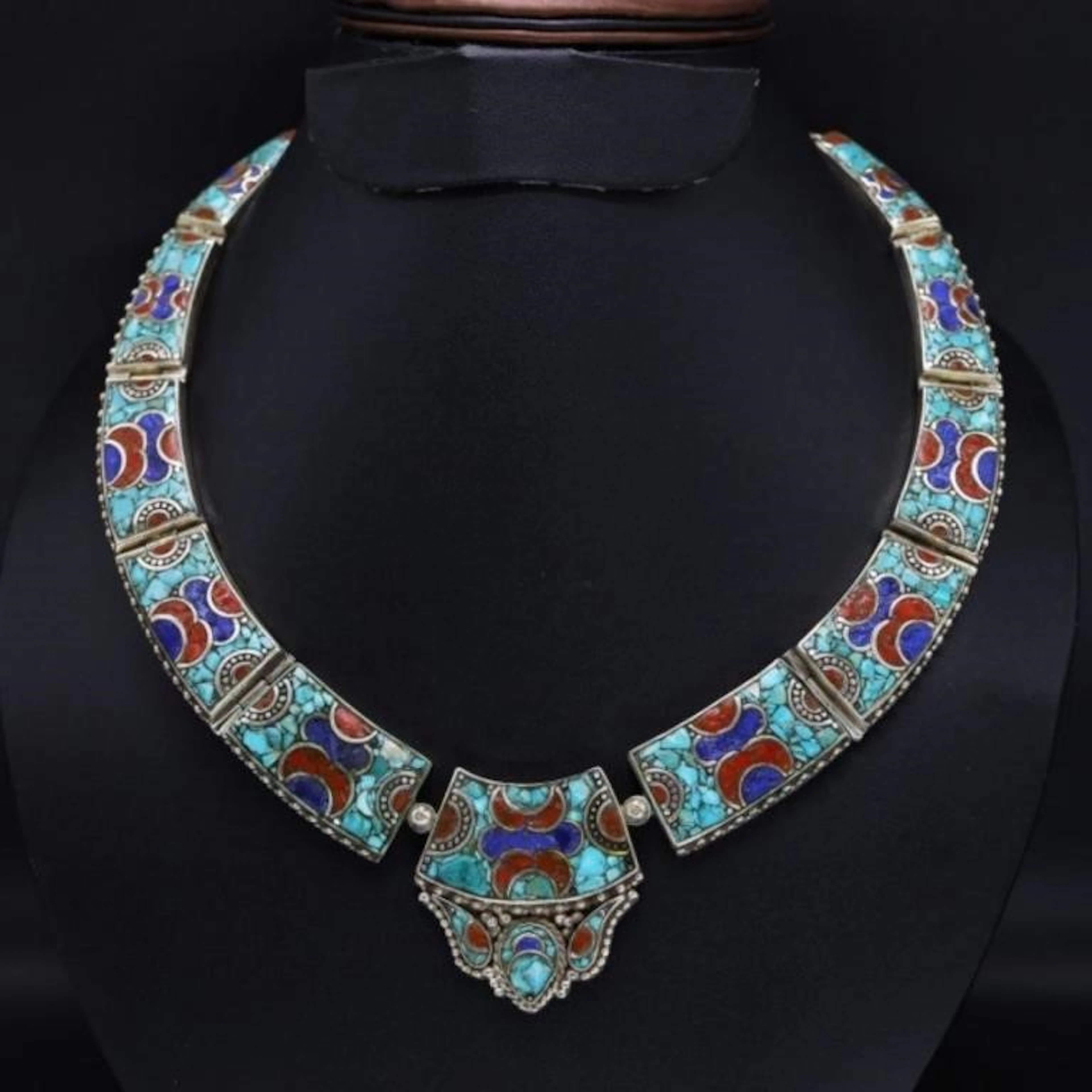 Tibet Natural Stone Tribal Queen Royal Necklace