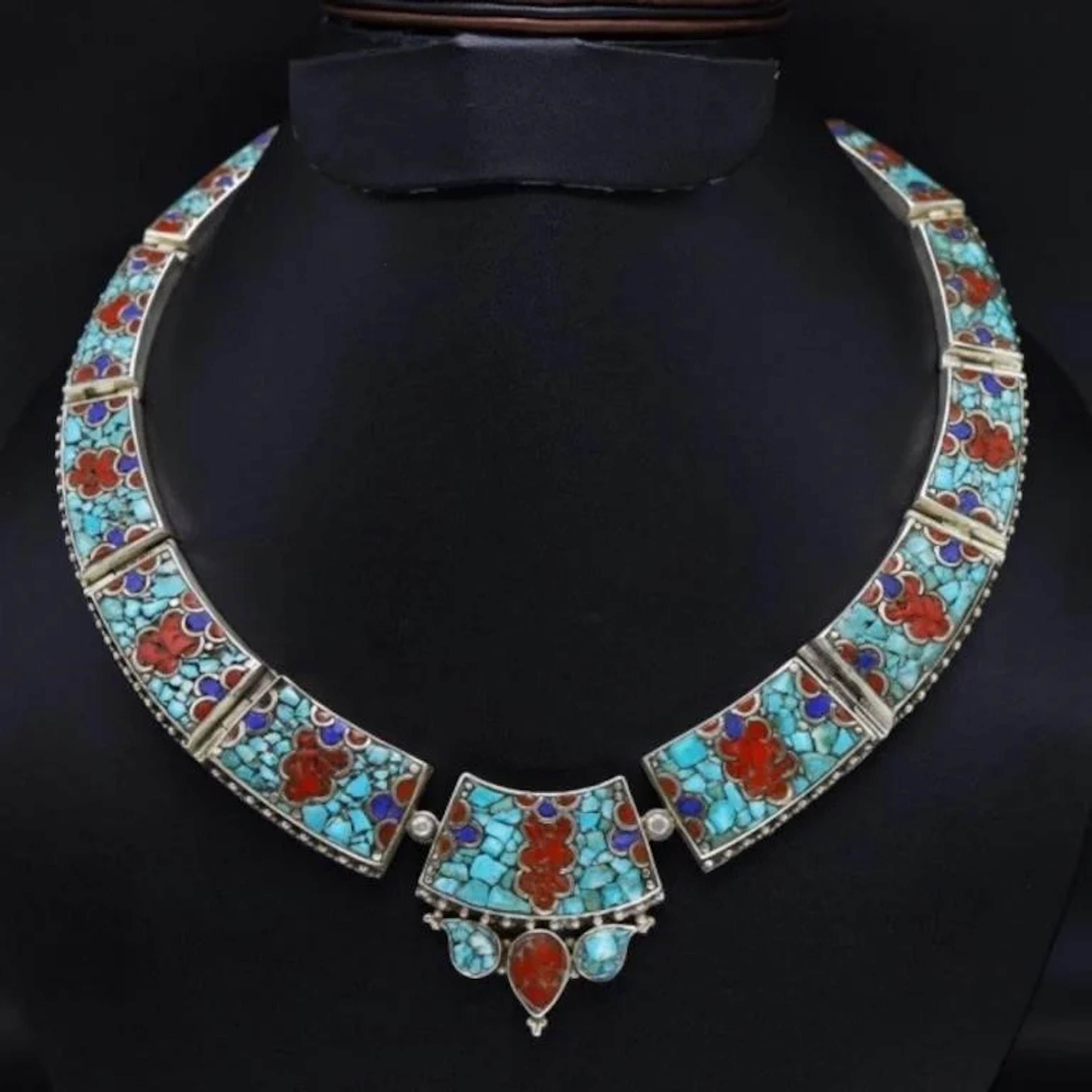 Tibet Natural Stone Tribal Queen Royal Necklace