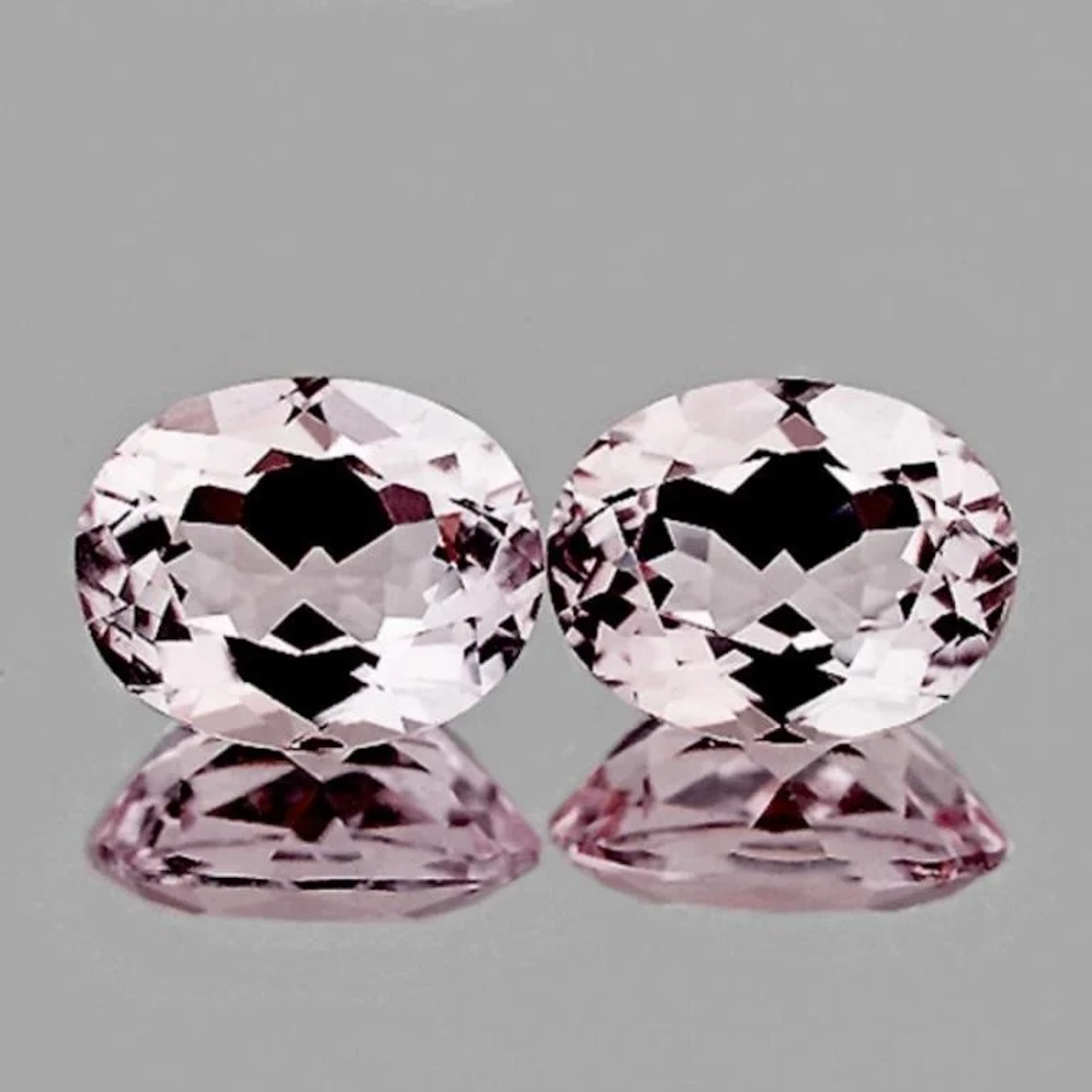 Natural Unheated Light Pink Morganite [Flawless-VV