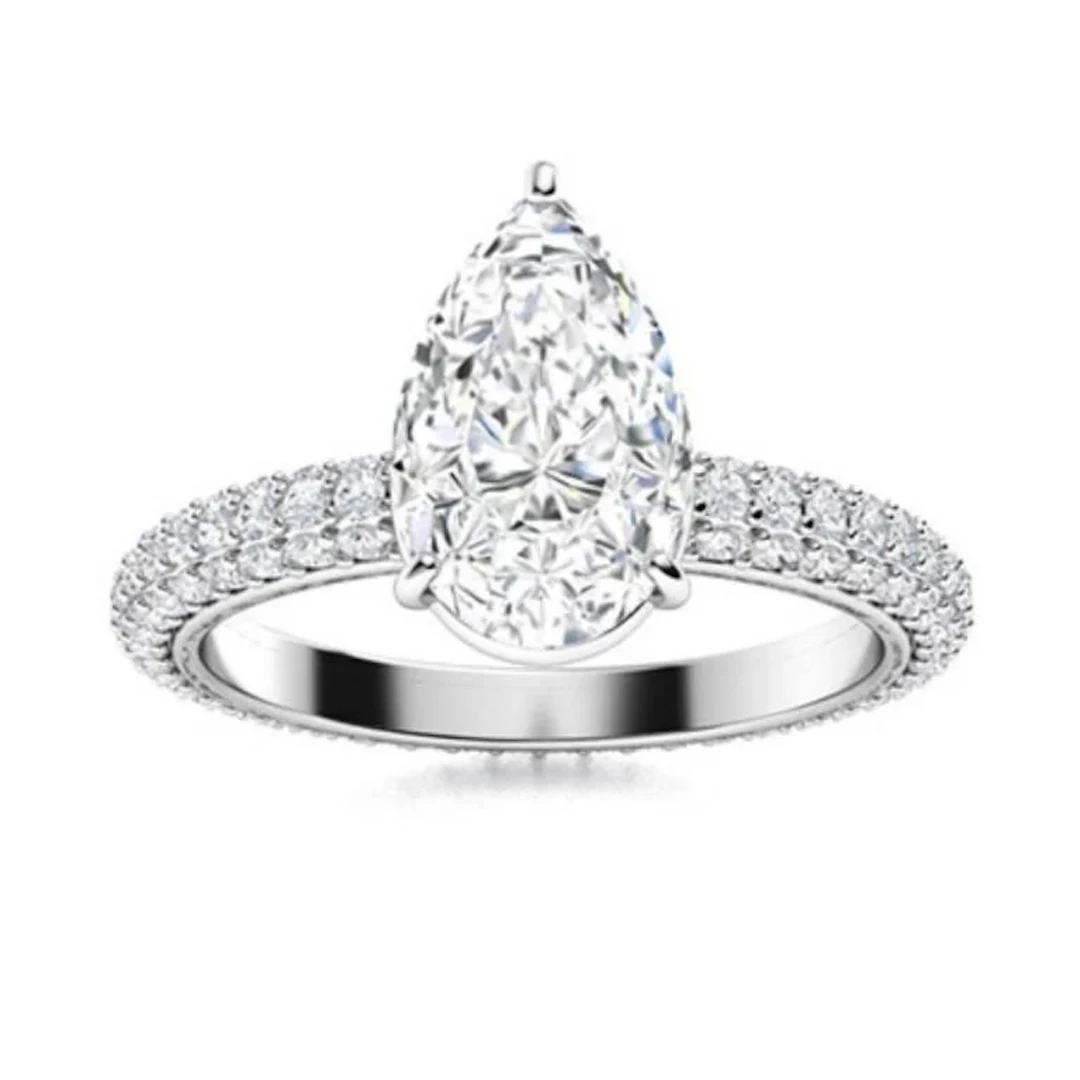 Gold & Brilliant White Diamond 2.50 Cts Ring - E/V