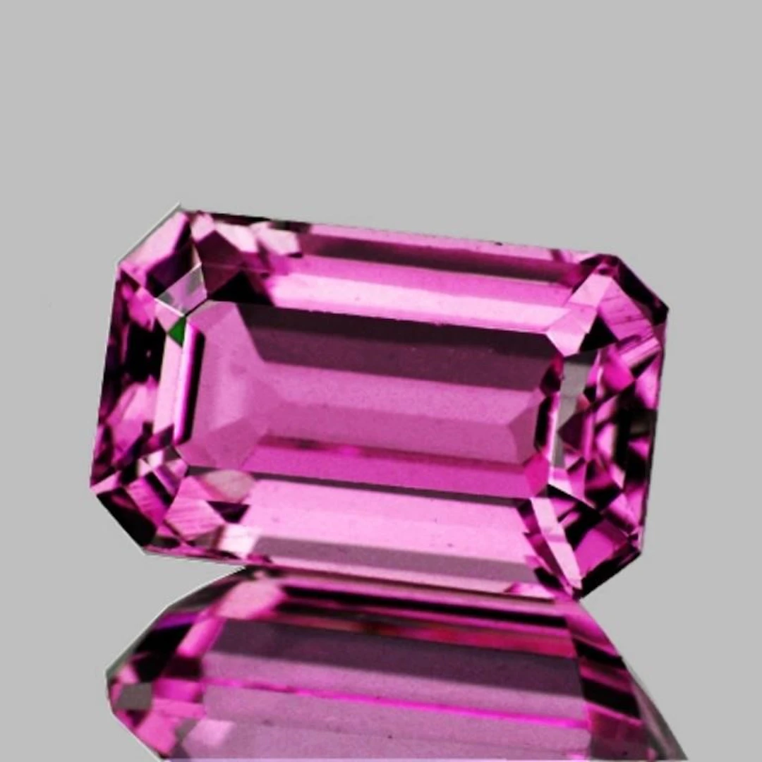 Natural Octagon Pink Sapphire {Flawless-VVS}