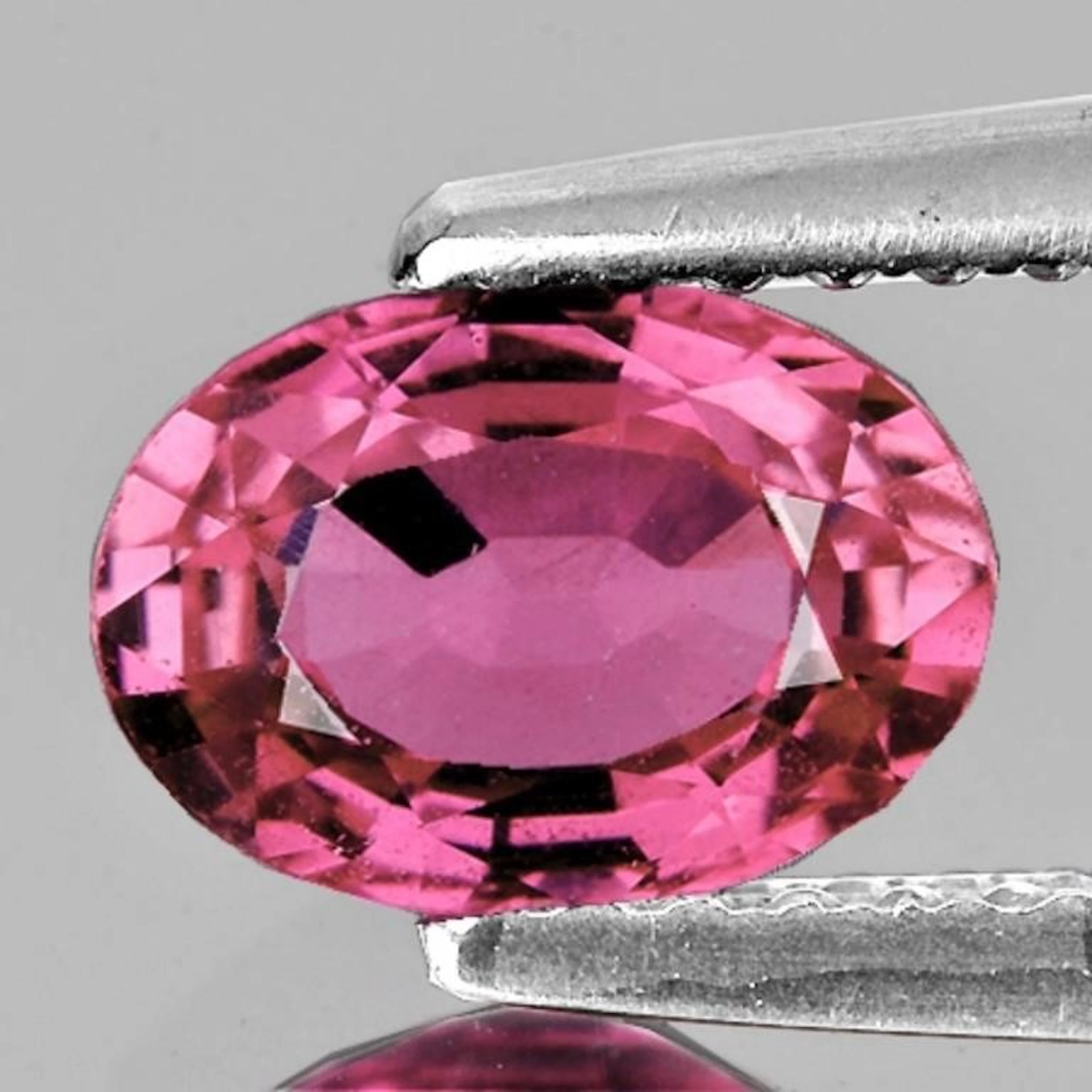 Natural Padparadscha Pink Sapphire {Flawless-VVS}