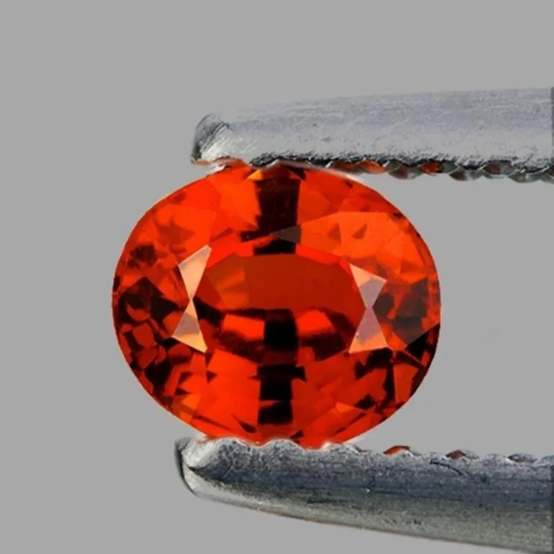 Natural Orange Spessartite Garnet [Flawless-VVS]