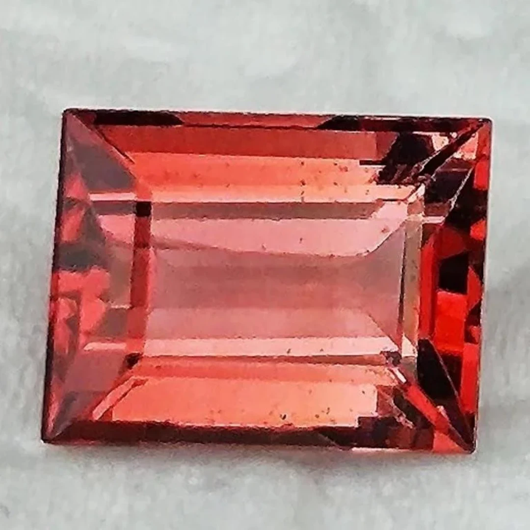 Natural Padparadscha Pink Tourmaline { Flawless-VV