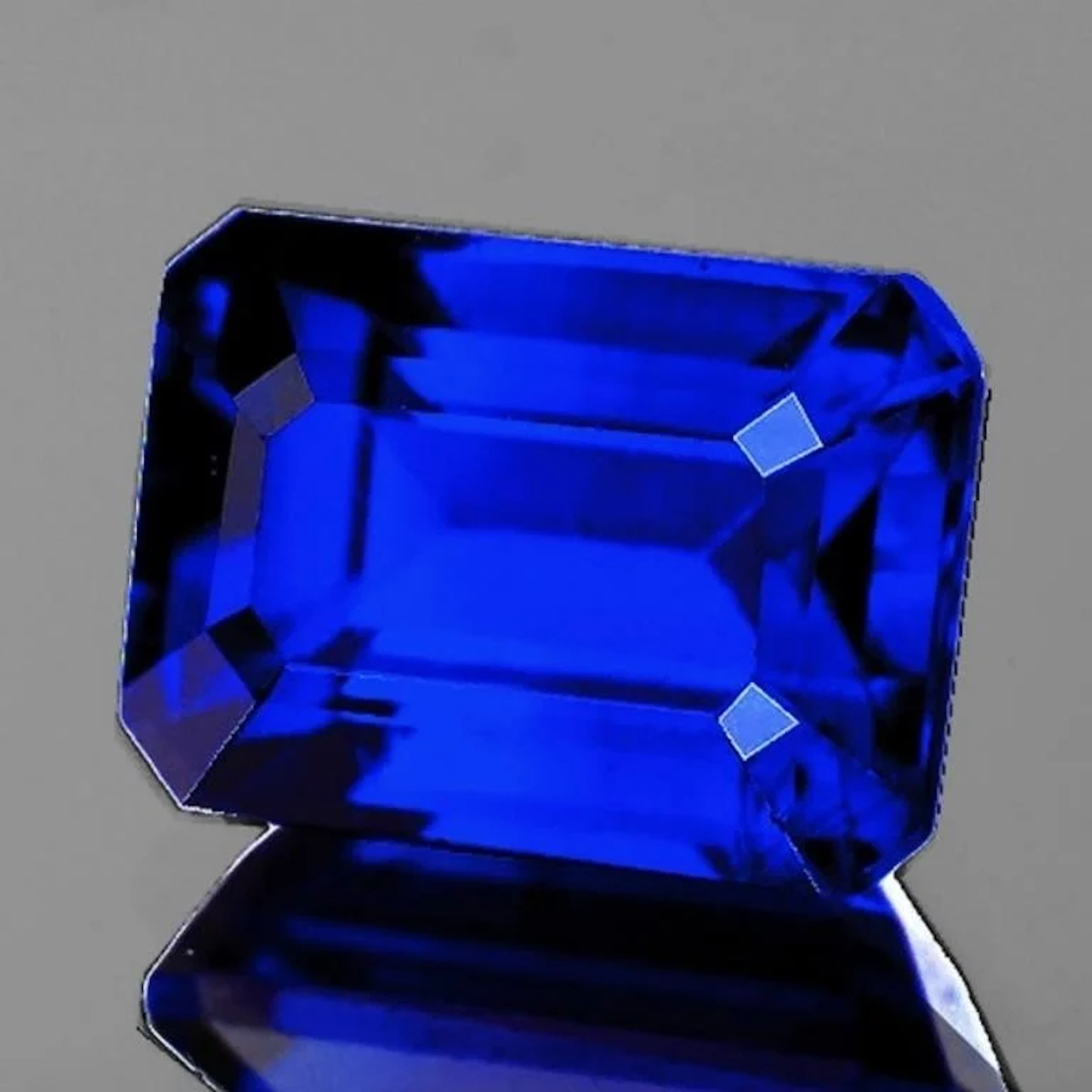 Natural CornFlower Blue Sapphire [Flawless-VVS]