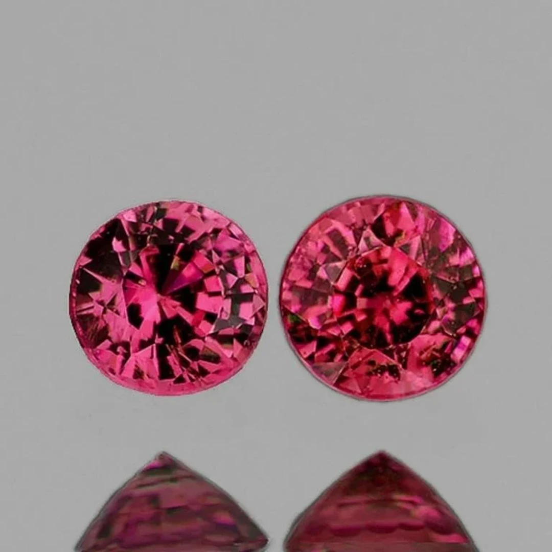 Natural Intense Redish/Pink Sapphire Pair[Flawless