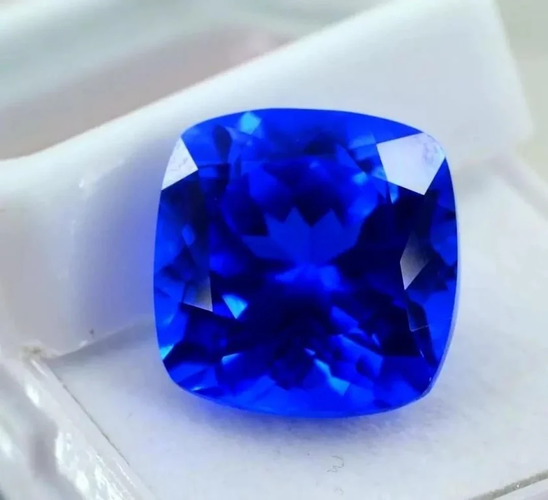Lab Created Cushion Blue Sapphire 11.90 Cts - VVS