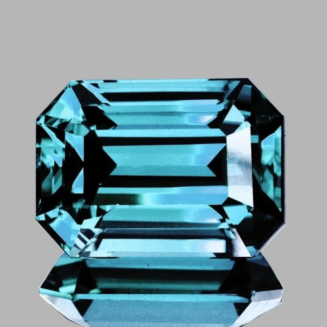 Natural Cambodian Blue Zircon {Flawless-VVS1}