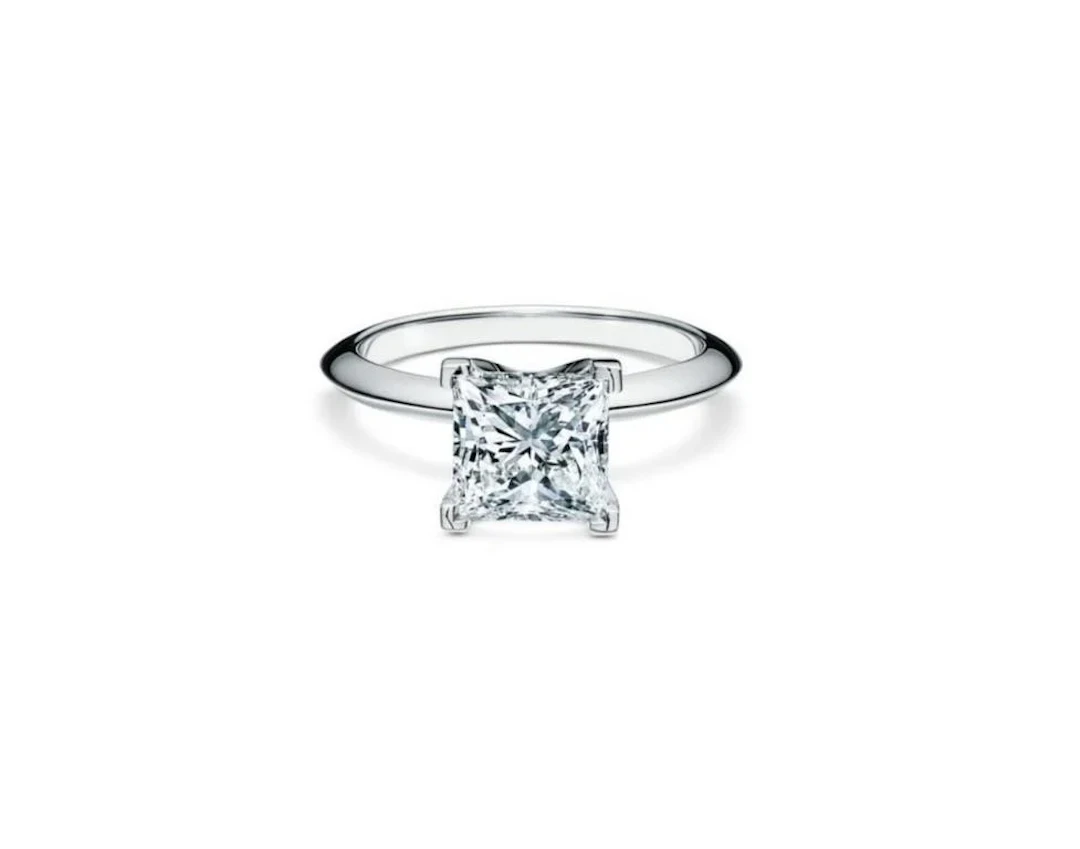 Gold & Lab Princess Diamond 1 Cts Ring - E/VVS