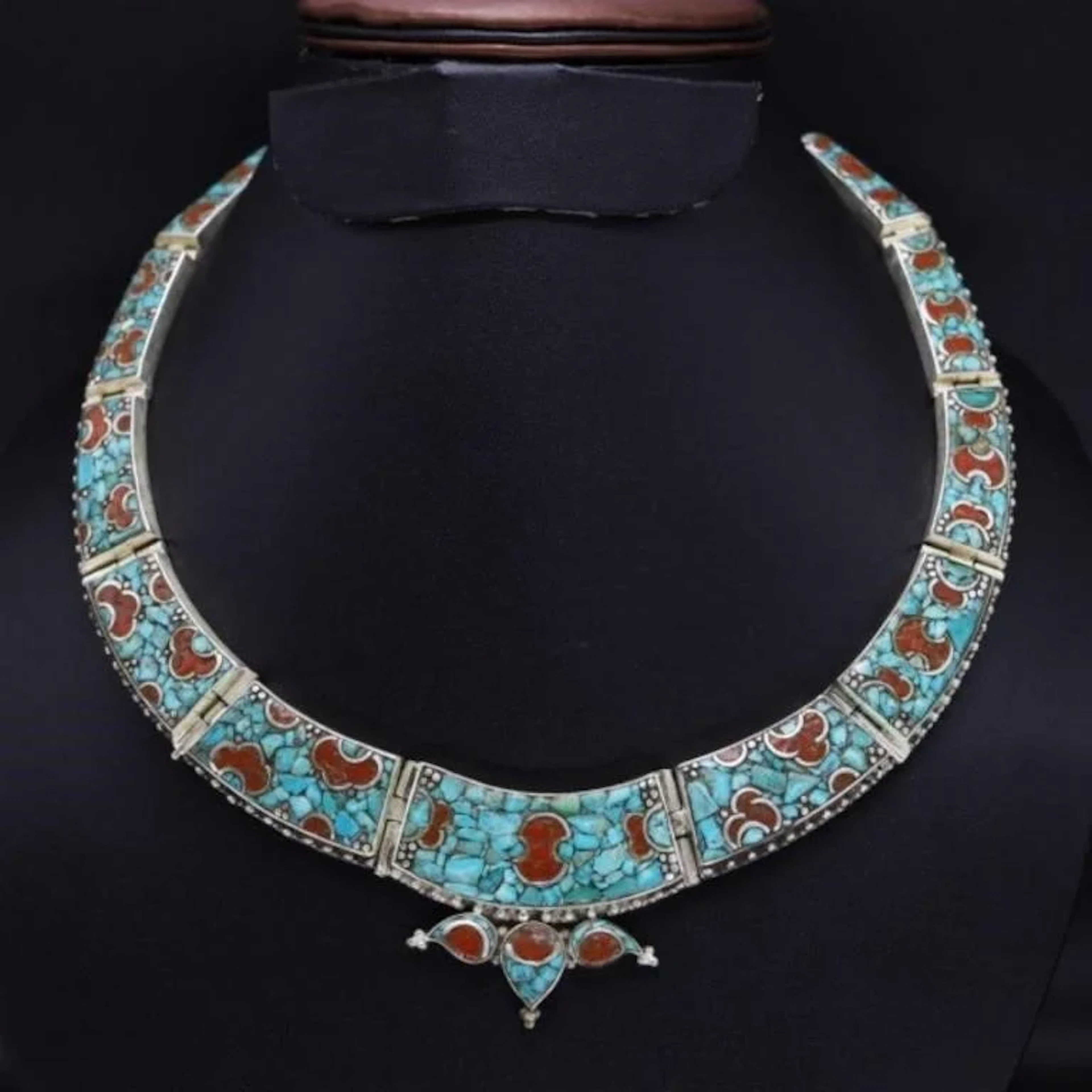 Tibet Natural Stone Tribal Queen Royal Necklace