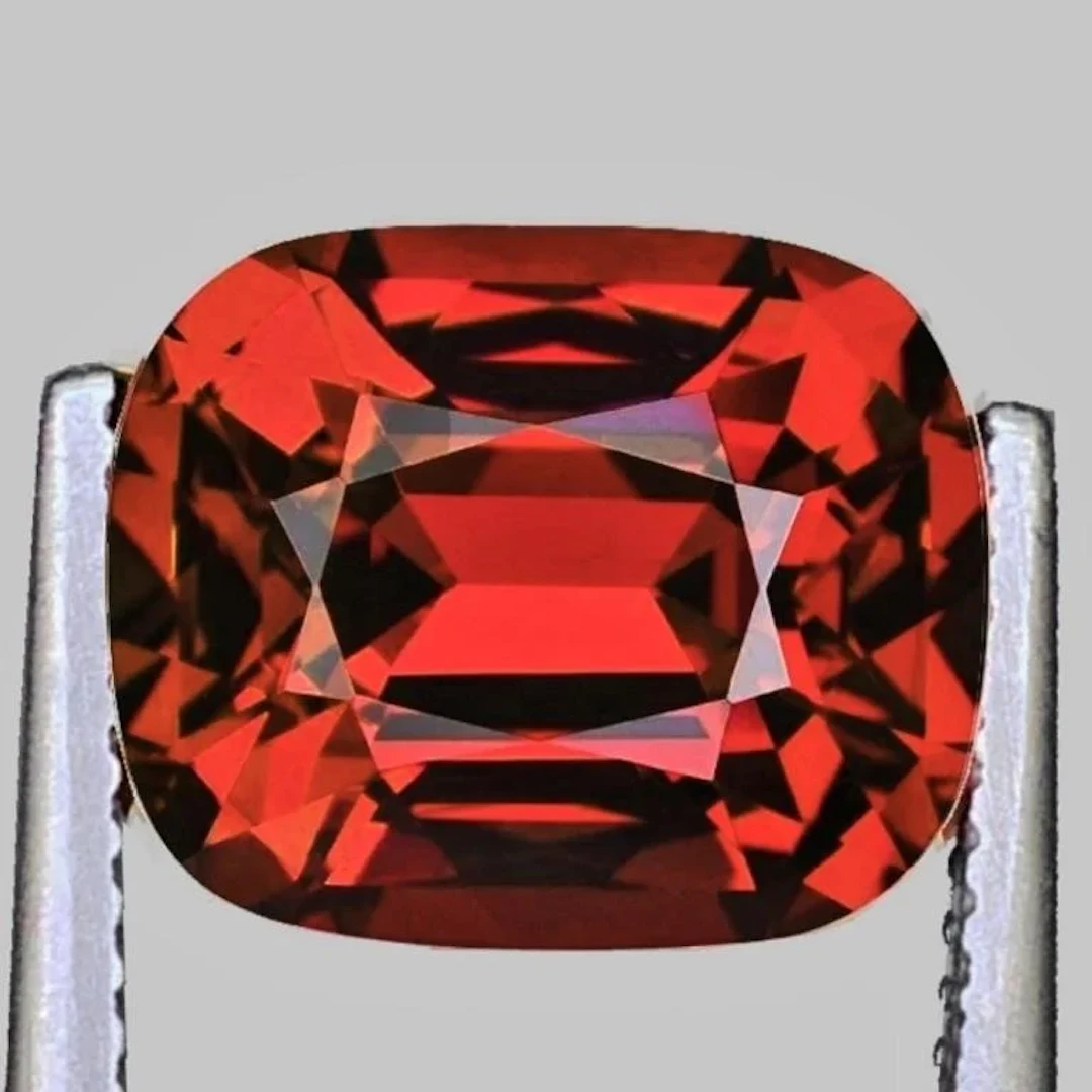 Natural Padparadscha Orange Rhodolite Garnet{Flawl
