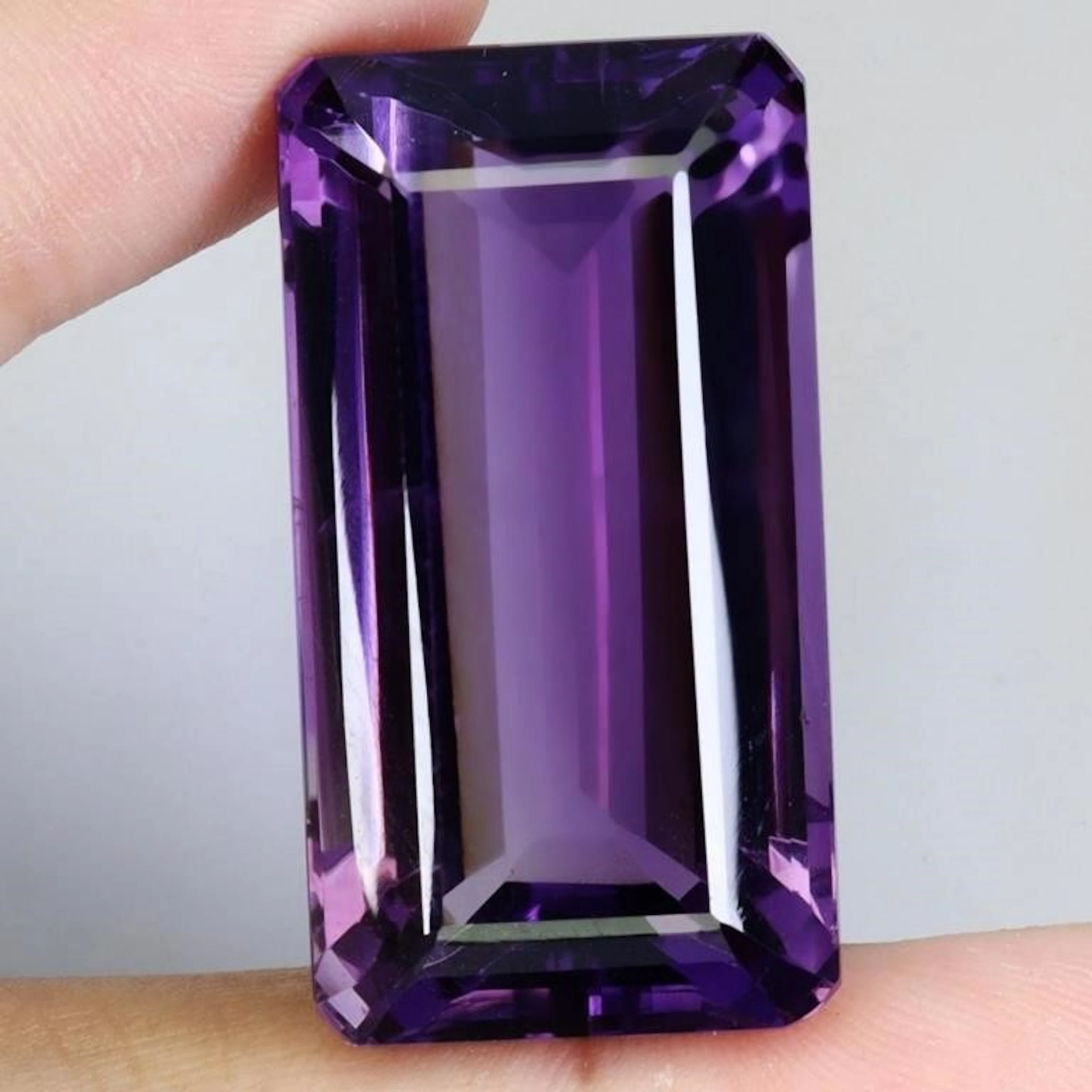 Natural Uruguay Purple Amethyst 68 Cts