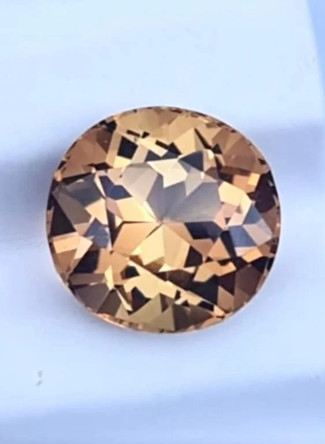 Natural Imperial Champagne Topaz 14.70 Carats