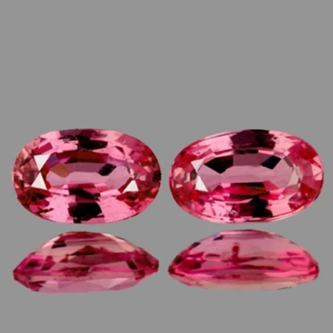 Natural Padparadscha Pink Sapphire Pair{Flawless-V