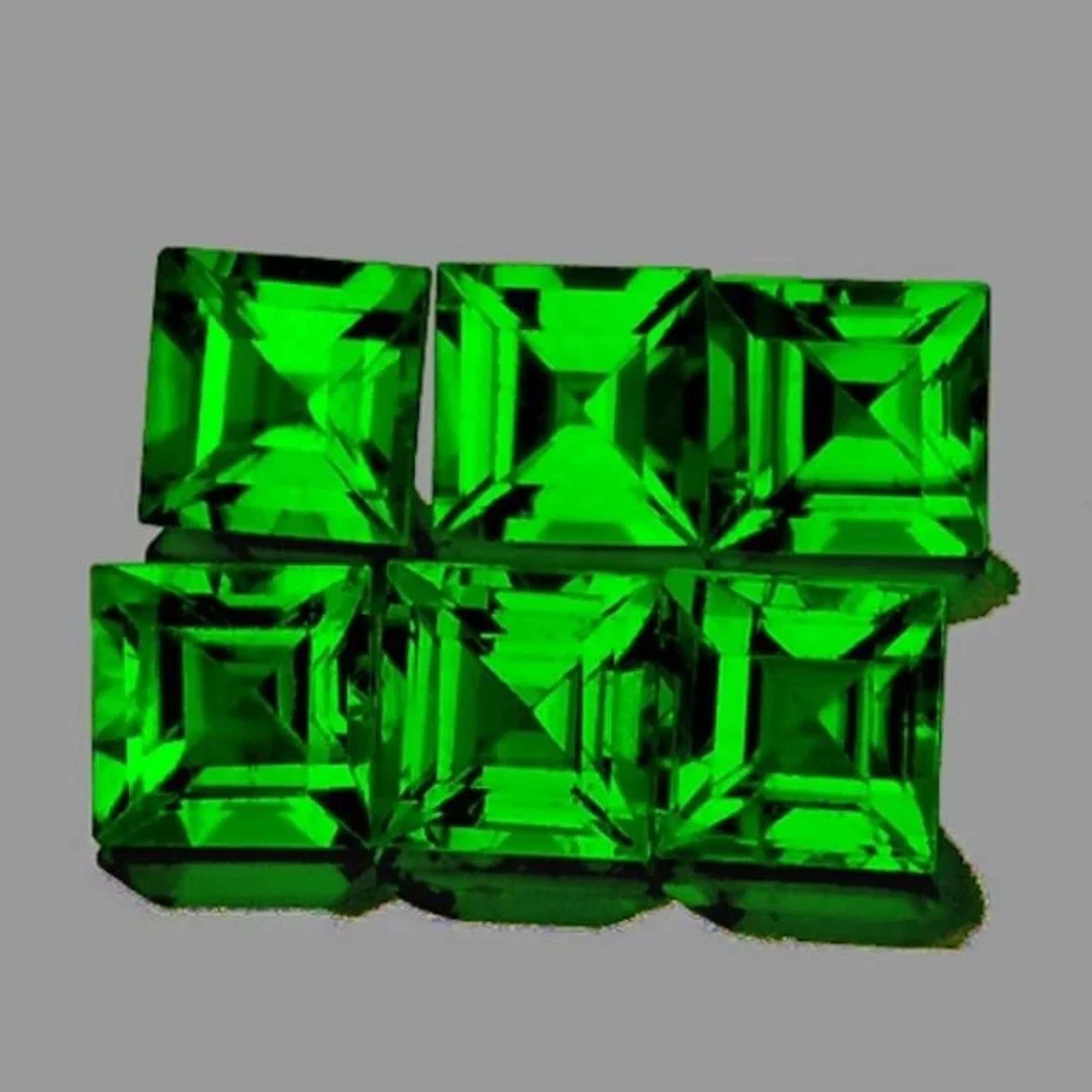 Natural Chrome Green Diopside [Flawless-VVS]