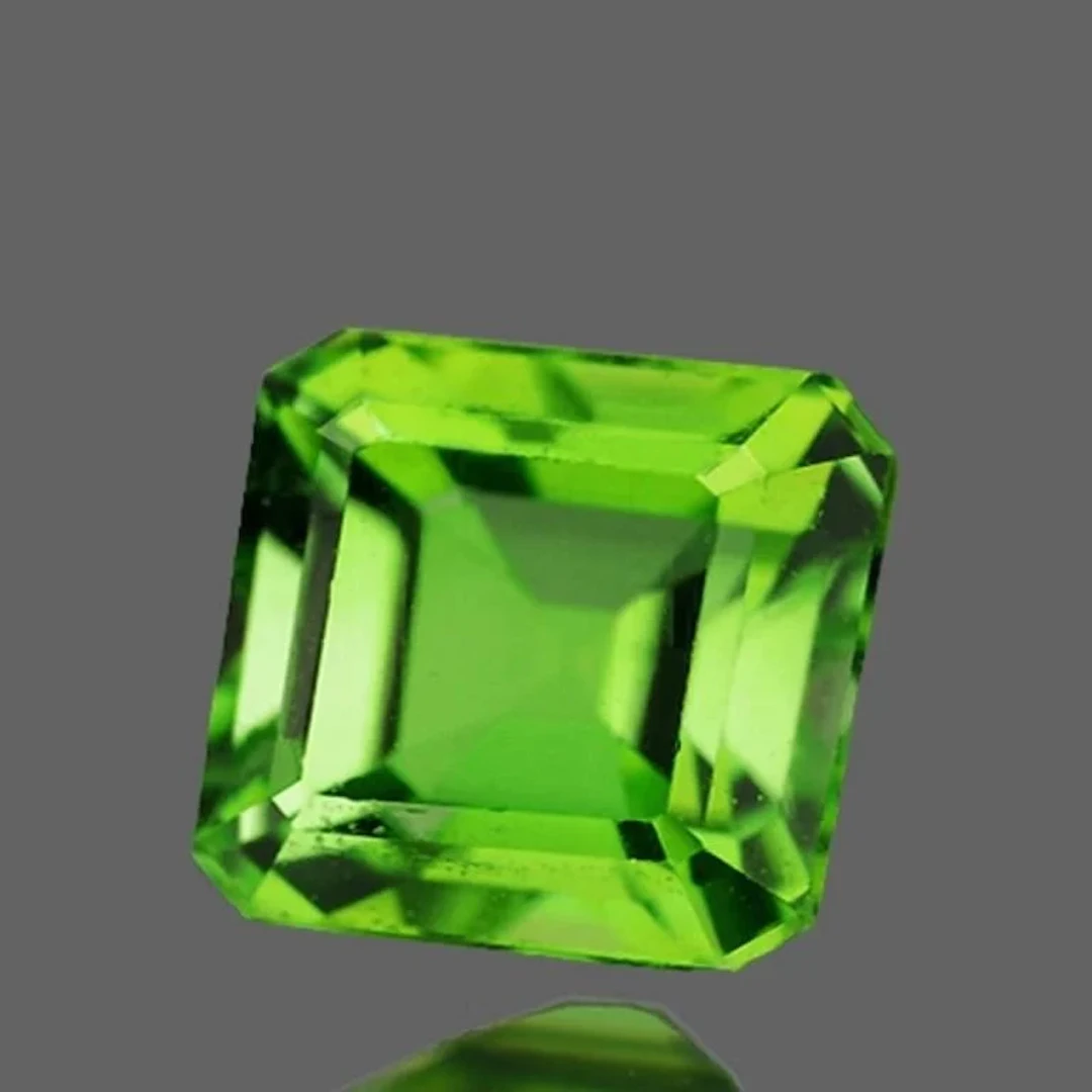 Natural Asscher Green Tourmaline [VVS]