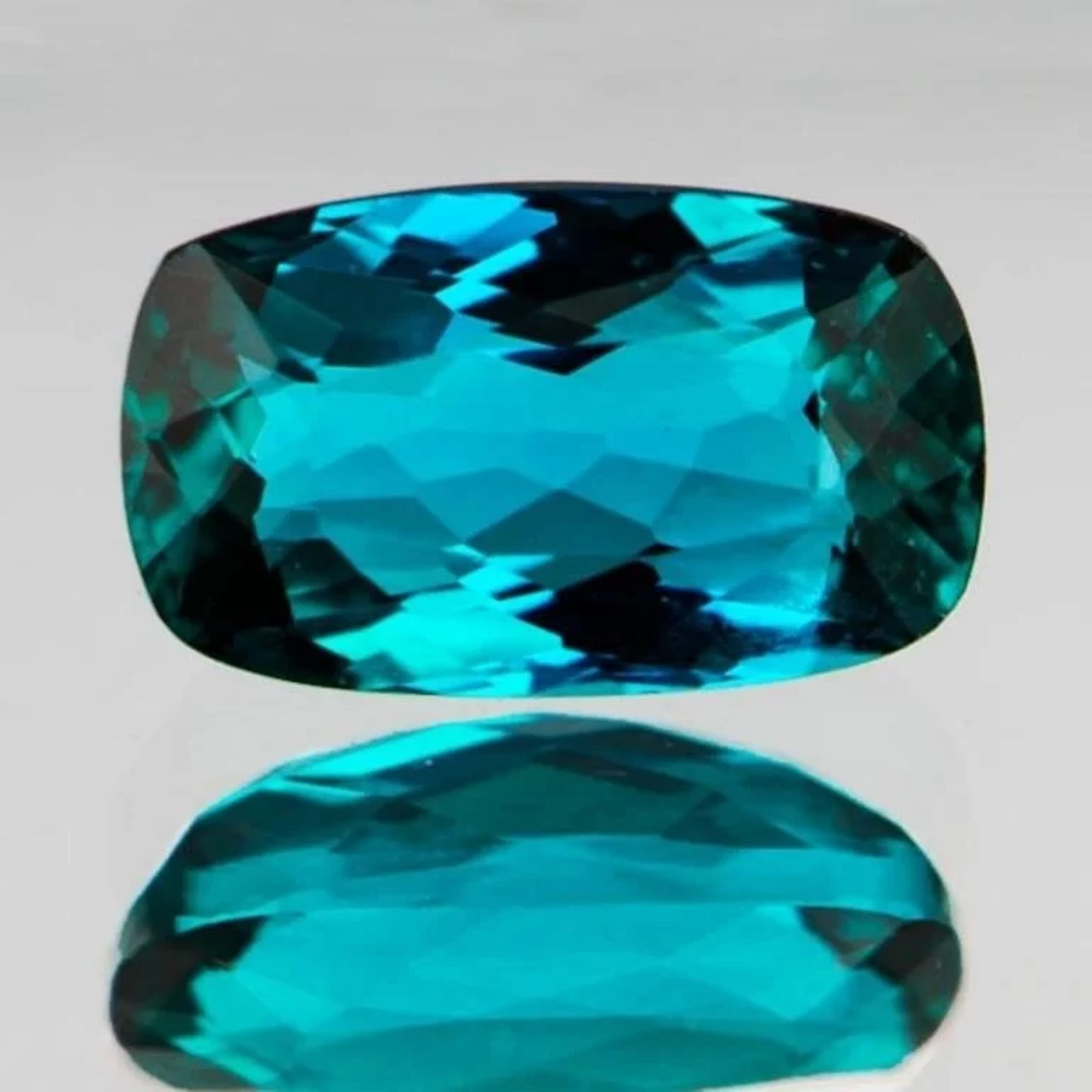 Natural Indigo Blue Tourmaline [Flawless-VVS]