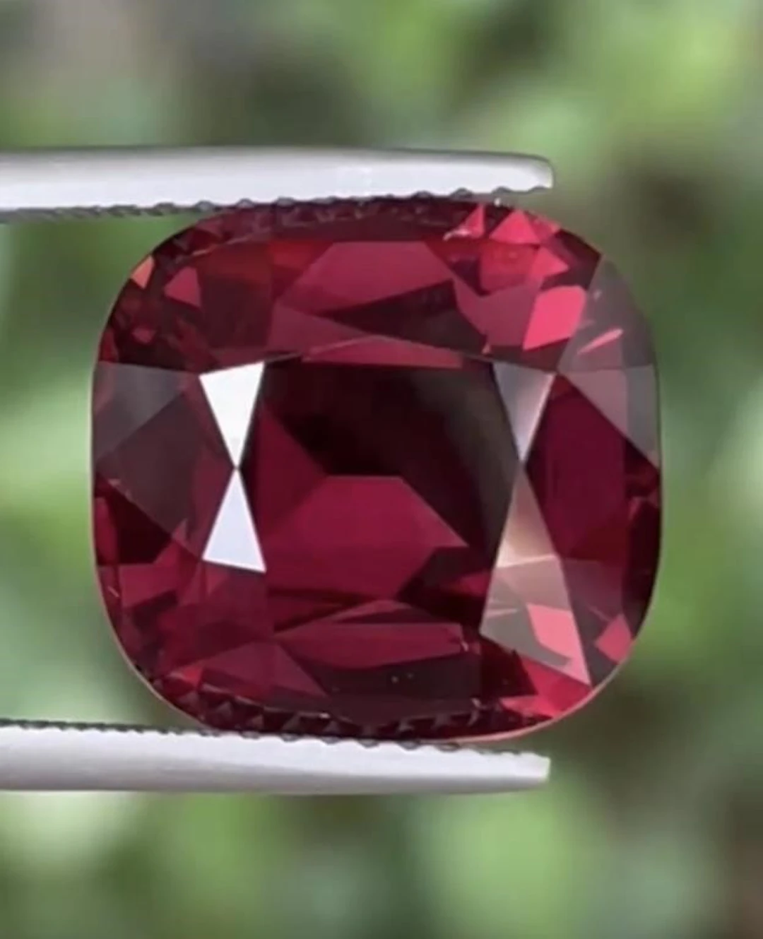 Natural Cushion Red Burma Spinel [VVS]