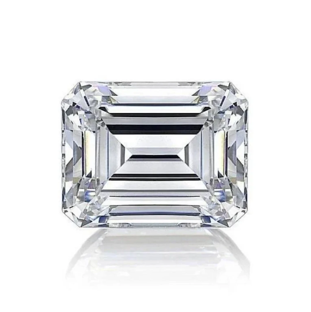 Brilliant White Emerald Cut Diamond 3 Cts - IGI Ce