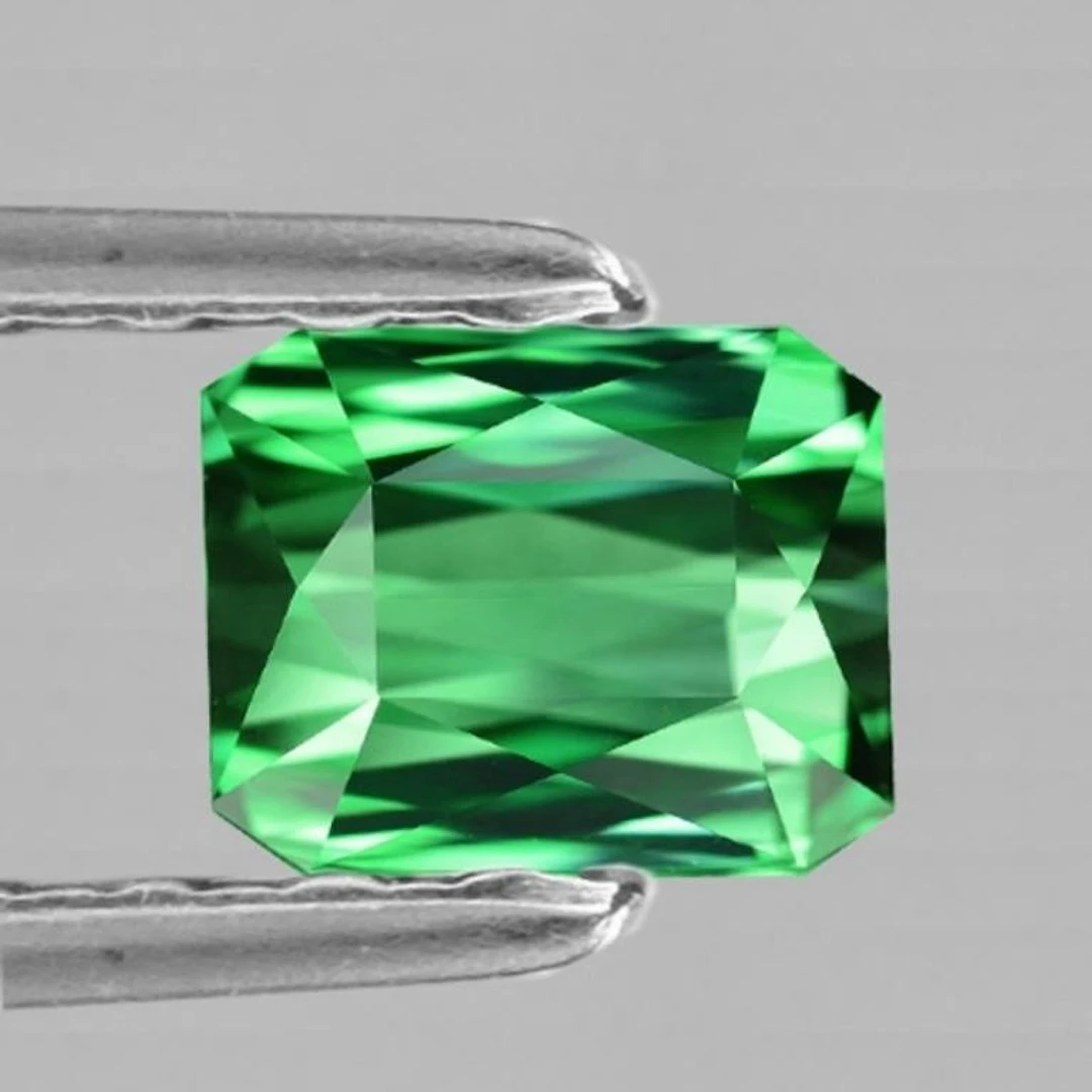 Natural Blue Green Apatite [Flawless-VVS]