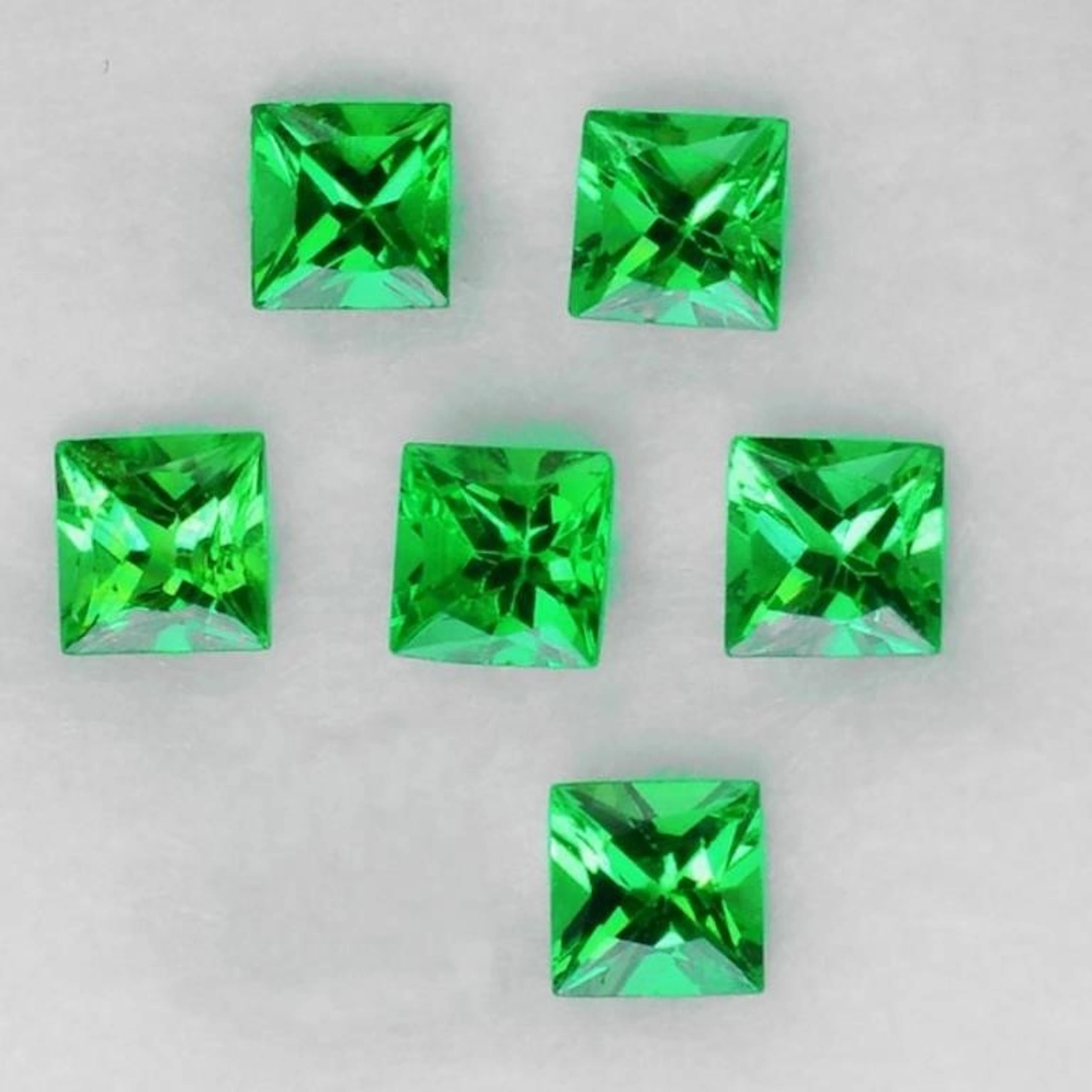Natural Princess Chrome Green Tsavorite Garnet [VV