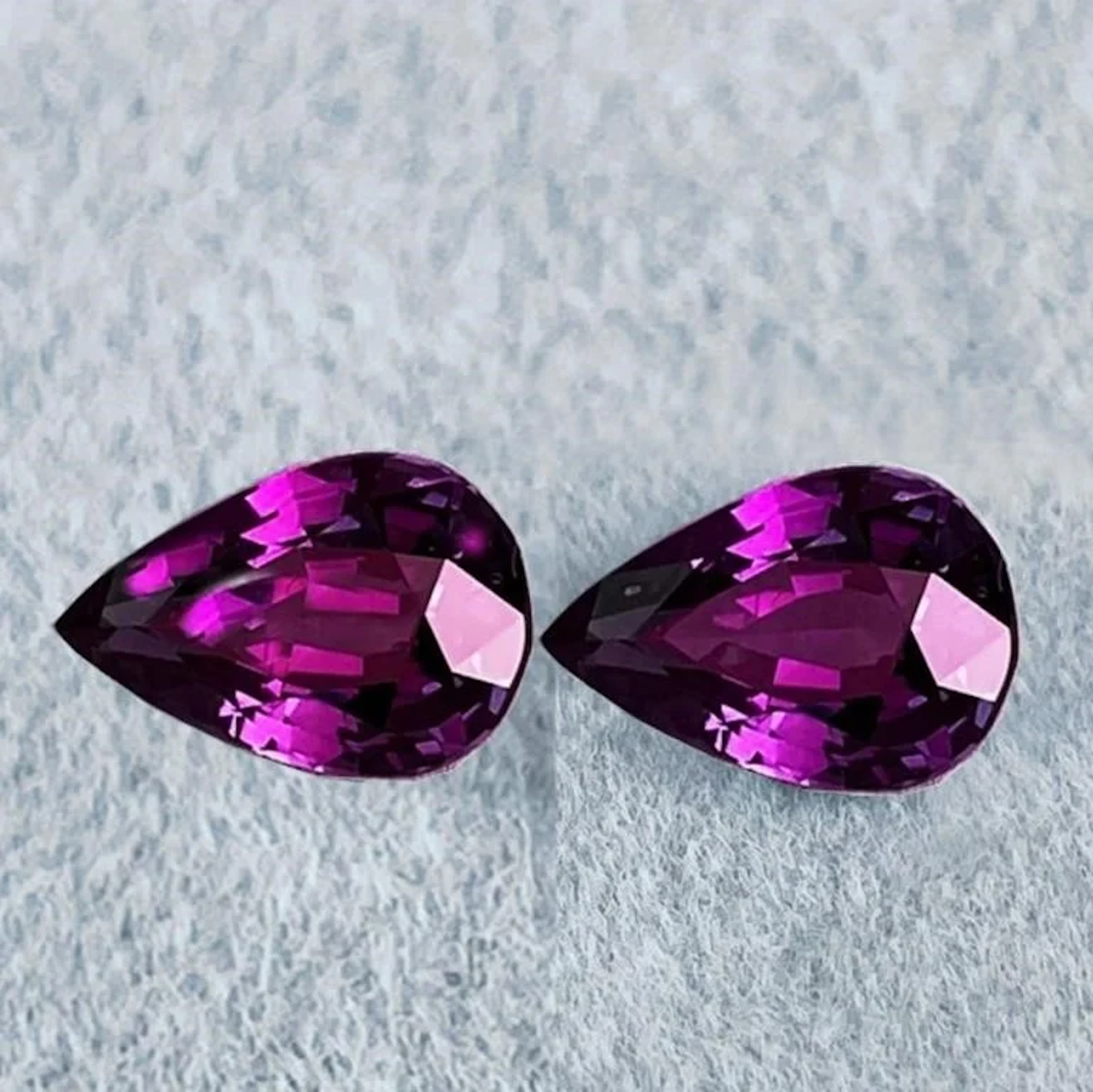 Natural Purple Mozambique Sapphire Pair{Flawless-V