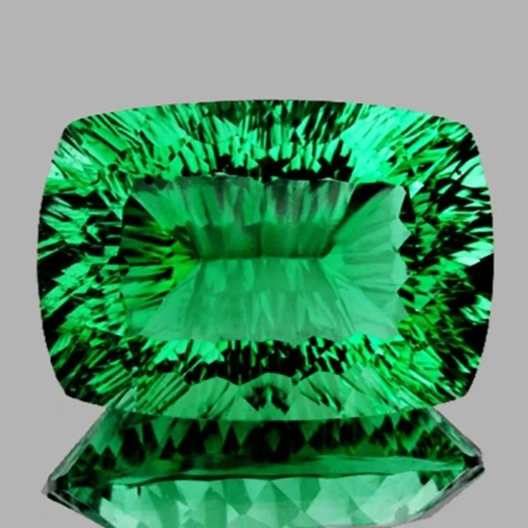 Natural Emerald Green Fluorite {Flawless-VVS1}