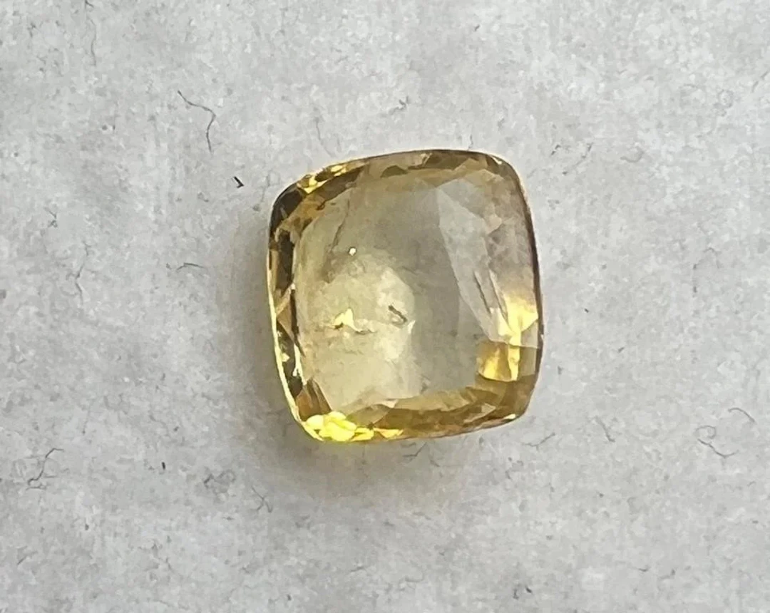 Natural Yellow Ceylon Sapphire 3.15 Cts.....Untre